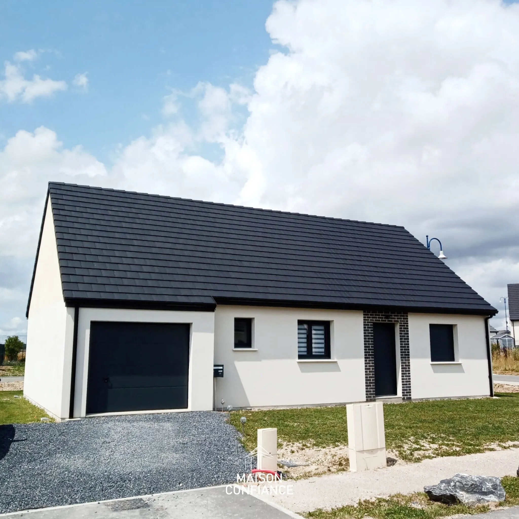 Maison neuve de plain-pied à Hangest-en-Santerre de 85 m² avec garage intégré
