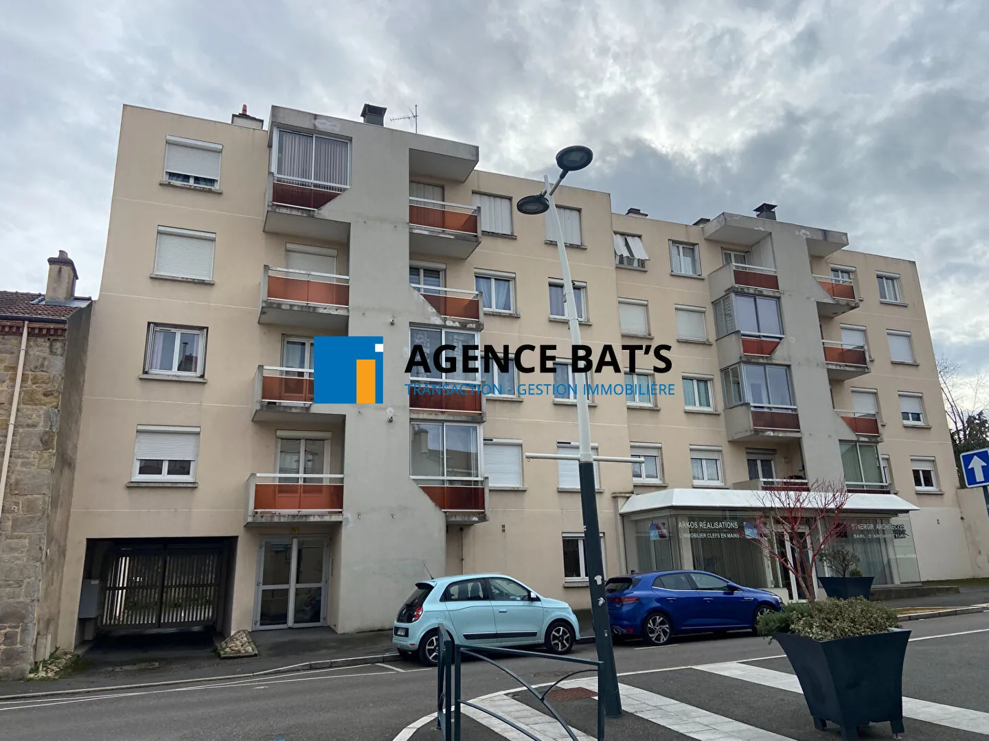 Bel appartement F3 à Roche-la-Molière avec balcon, parking et garage