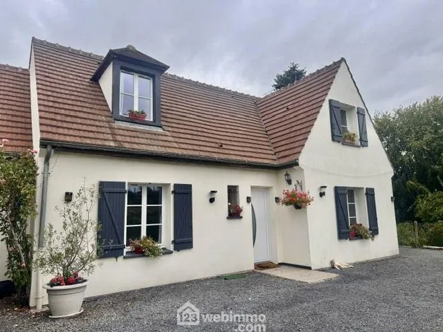 A vendre maison de 109 m² en campagne avec terrasse et garage à Noyon