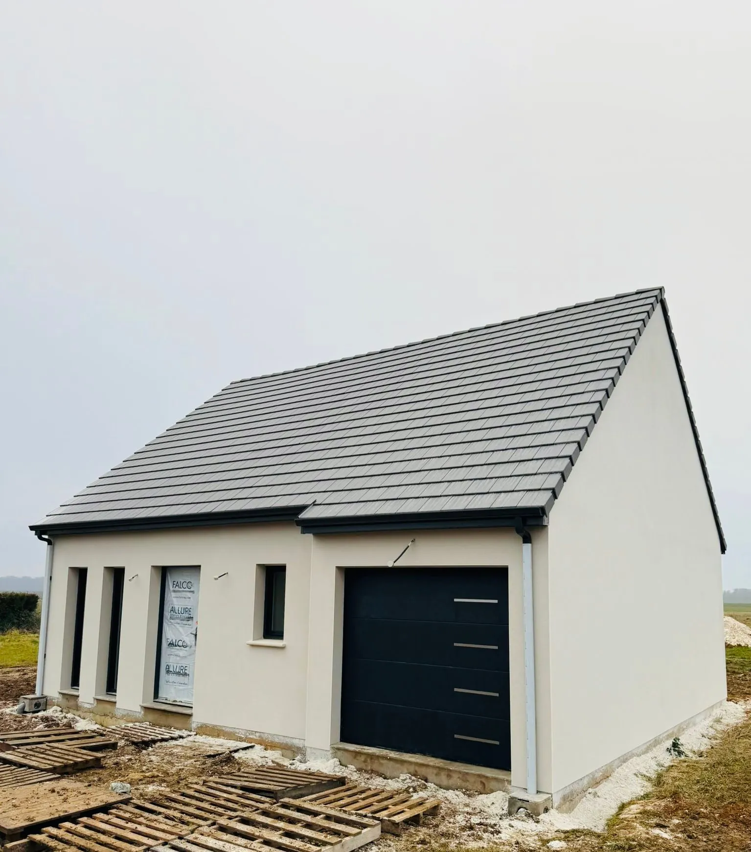 Pavillon neuf avec 3 chambres et garage à Havernas, secteur calme