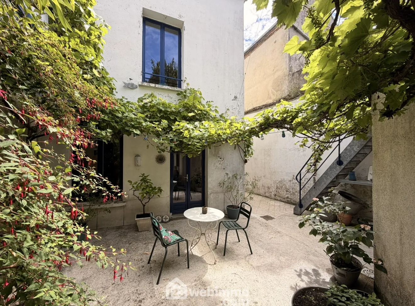 Maison de caractère de 202 m² à Laon avec cave et dépendances