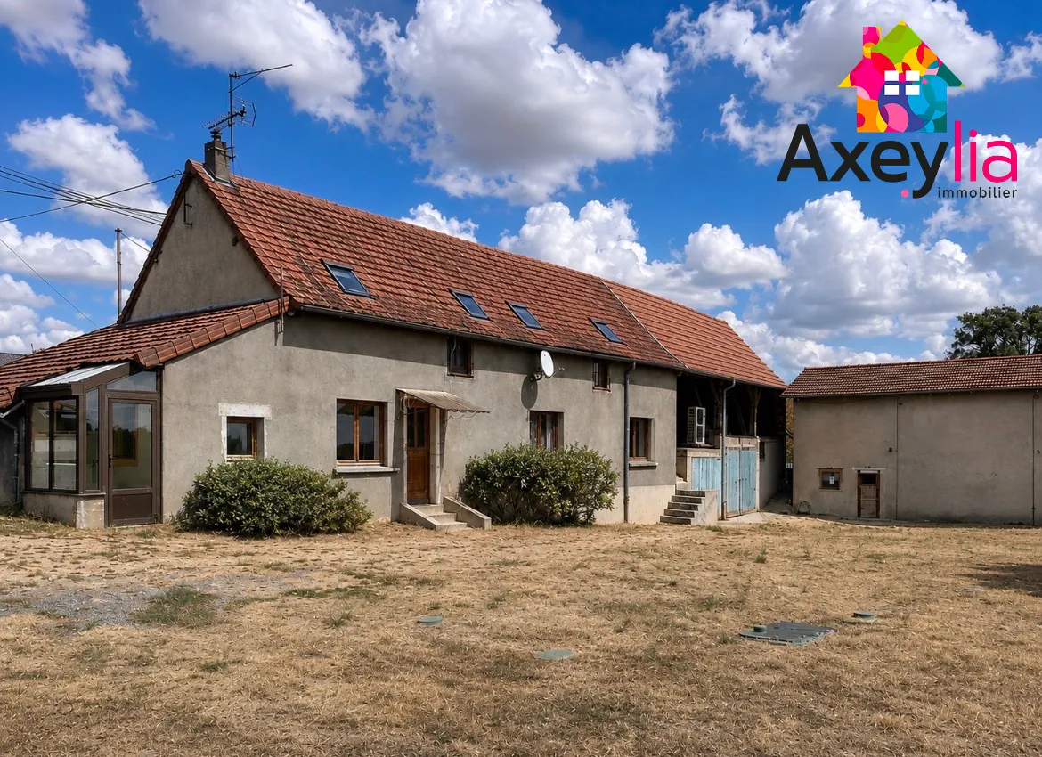Maison à vendre à Céron avec 5ha de terrain et dépendances, parfait pour activités équestres