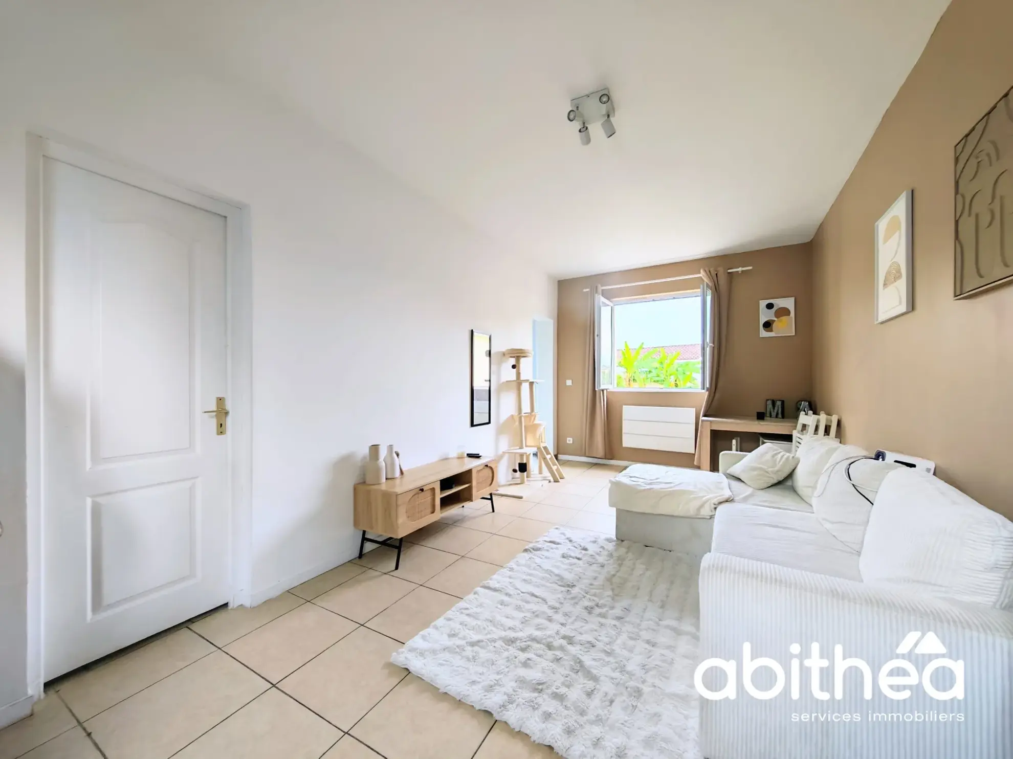 Maison F4 rénovée de 69 m² avec jardin aux Billaux - Opportunité d'investissement