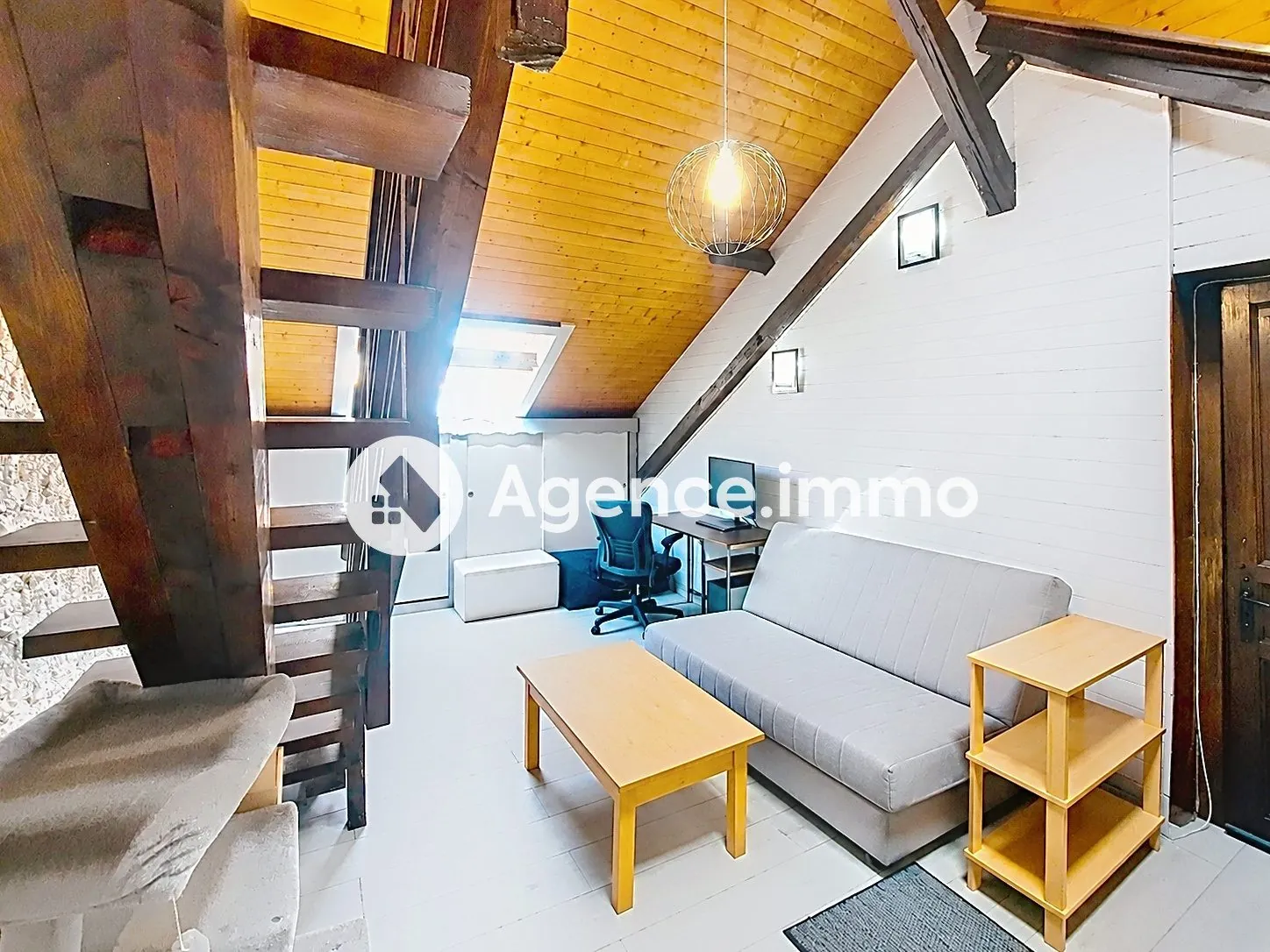 Appartement T2 Duplex à Thônes – Charmant et Lumineux, Prêt à Investir ou Habiter
