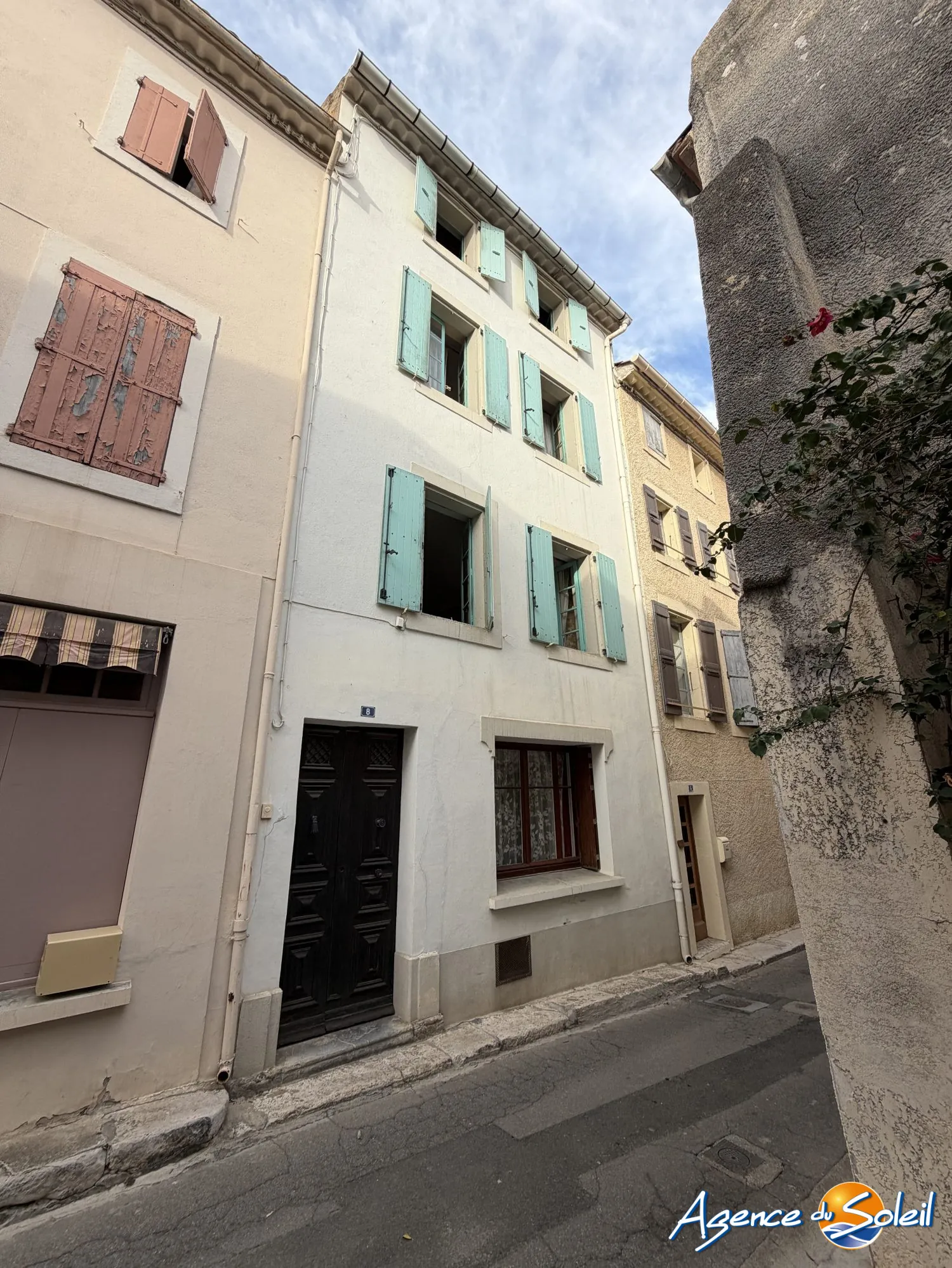 Maison de ville à vendre à Sigean de 113 m² avec potentiel de rénovation