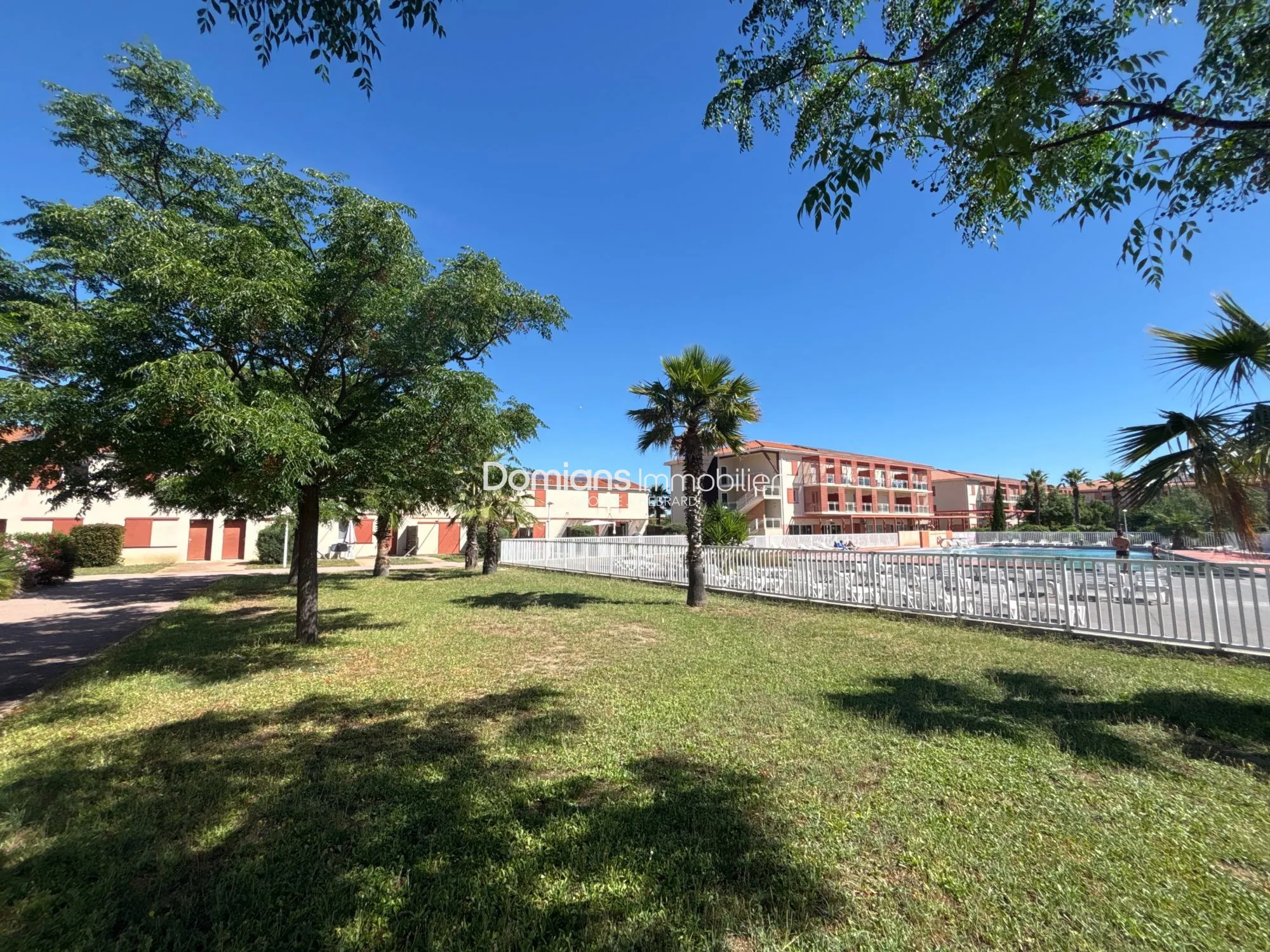 Villa 3 pièces meublée avec terrasse et bail commercial à Argeles-sur-Mer