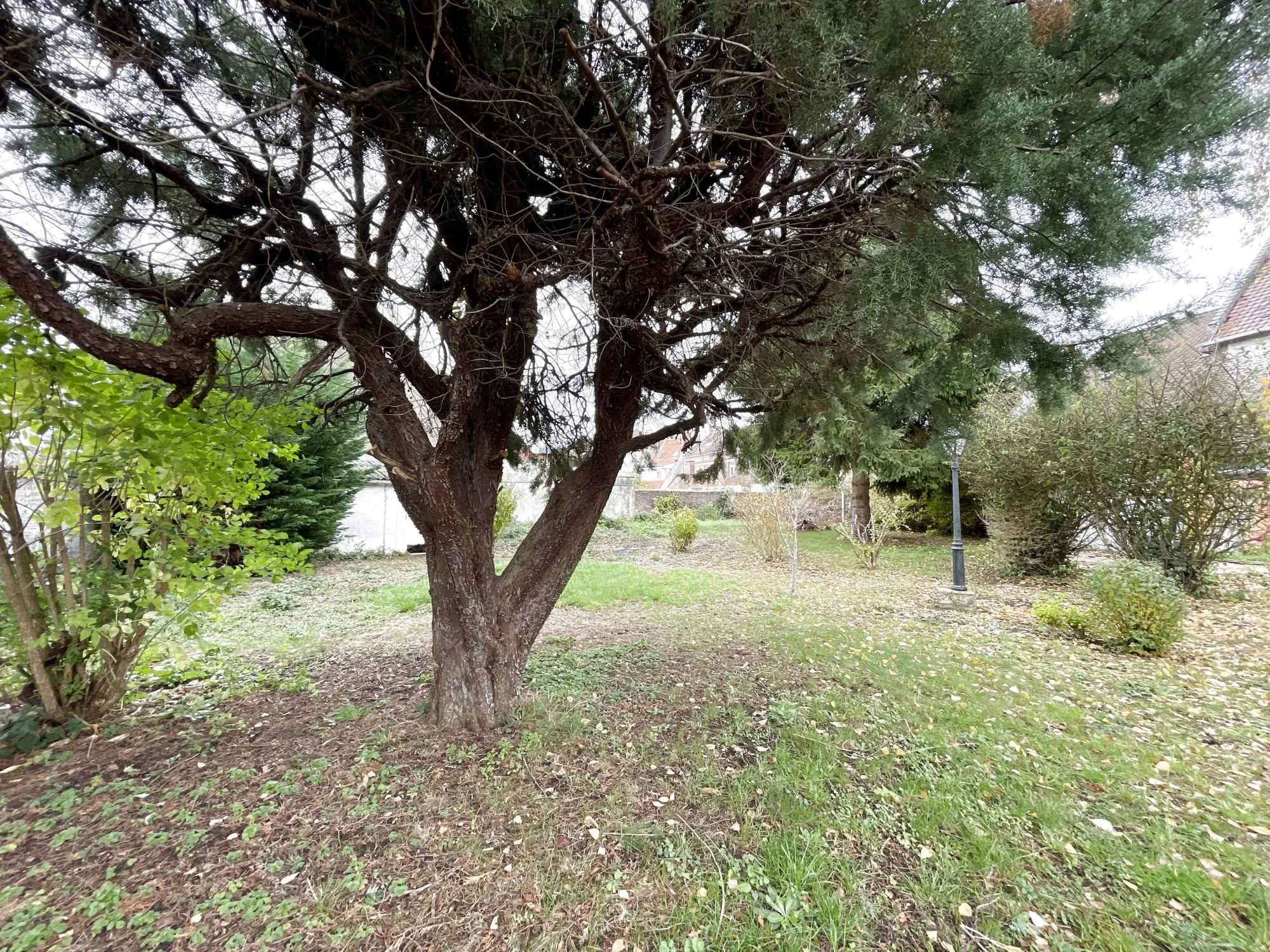 Terrain constructible de 570 m² au centre de LIEVIN, non viabilisé
