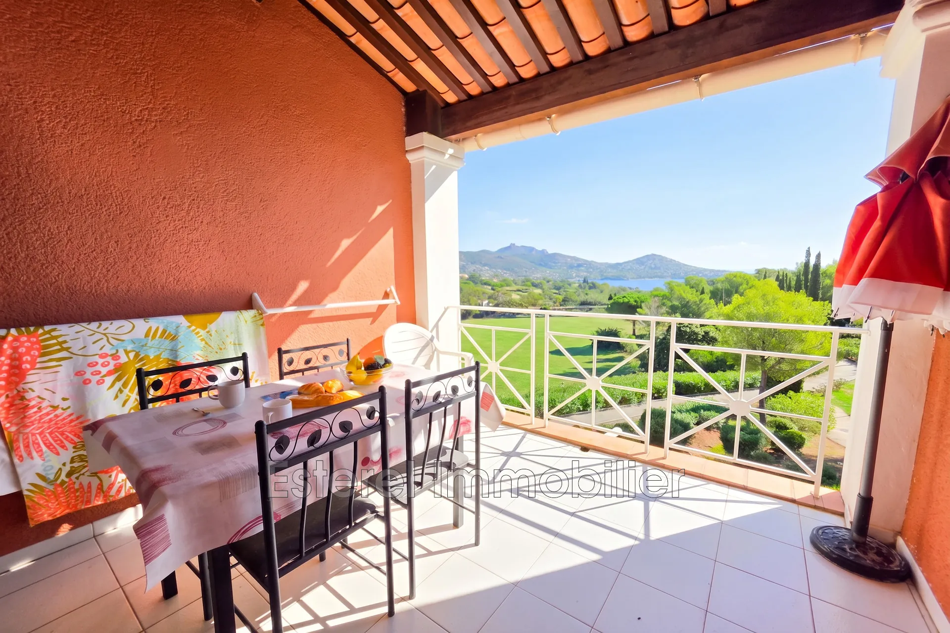 Studio de 22,35 m² avec terrasse et parking à Cap Esterel, Agay