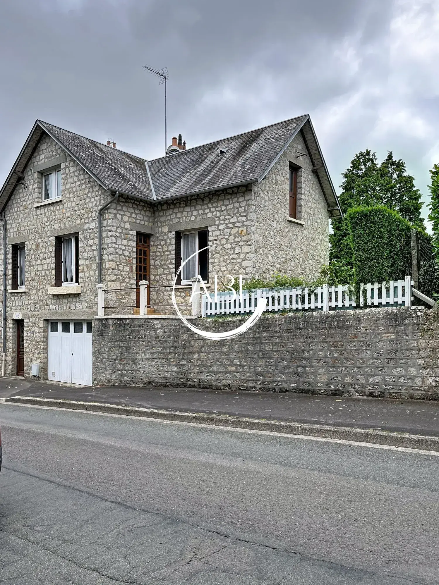 Maison à vendre à Bagnoles de l'Orne Normandie – 95 m², jardin et terrasse