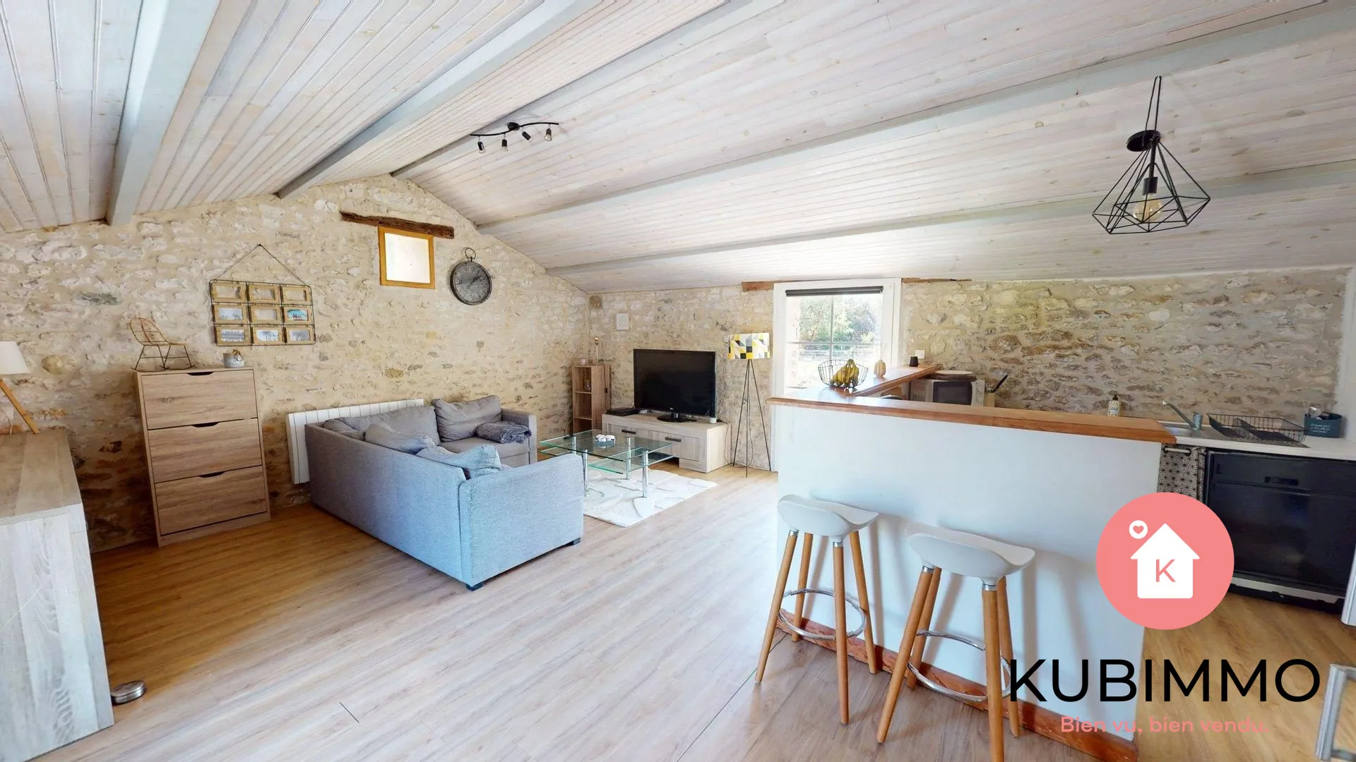 Charmante maison en pierre de plain-pied avec potentiel d'extension à Saint-Vincent-sur-Jard
