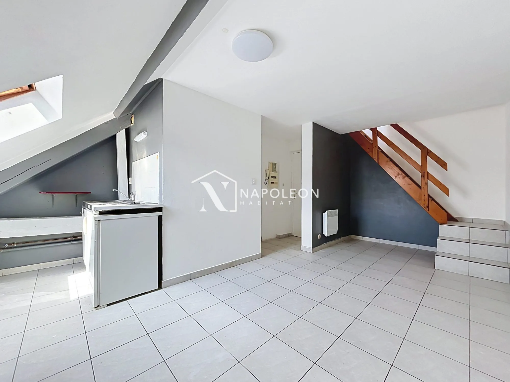 Appartement duplex à Famars proche université – Investissement idéal 