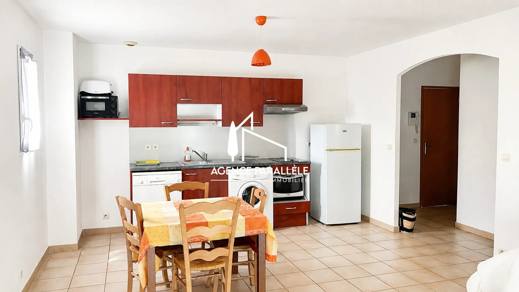 Appartement T2 à vendre à L'Isle-sur-la-Sorgue avec balcon et parking sécurisé