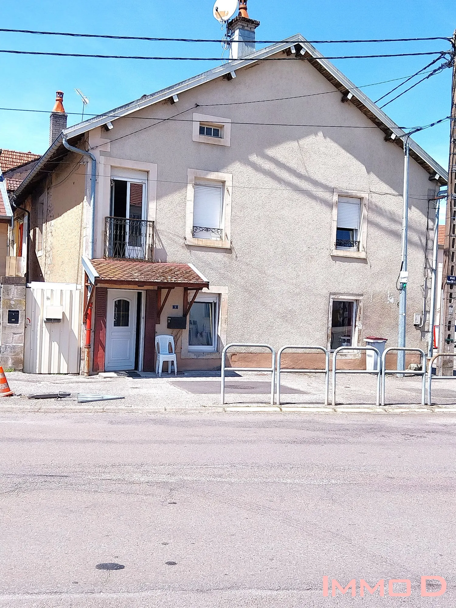 Appartement F4 Immeuble à vendre au centre-ville d'Aillevillers - Opportunité d'investissement