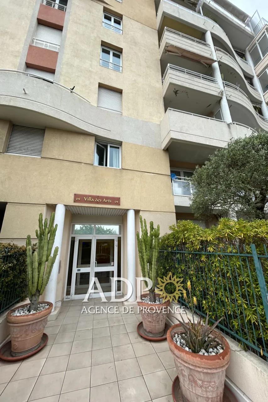 Appartement 2 pièces à Cannes avec parking en sous-sol, investissement sécurisé
