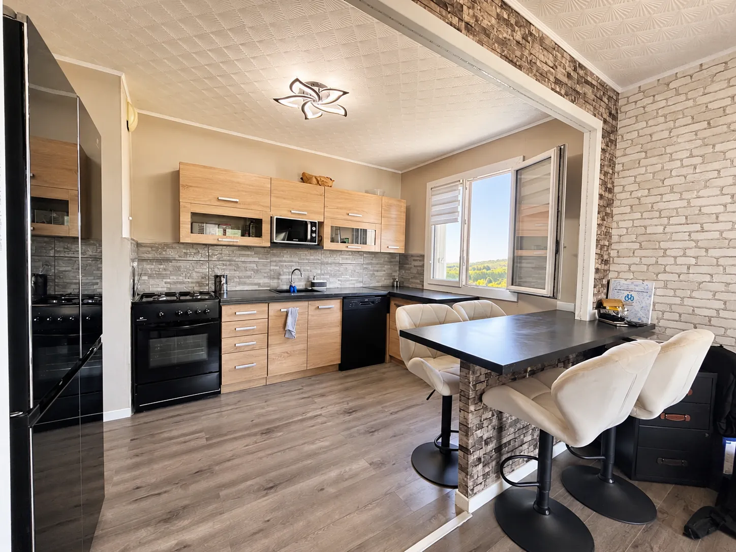 Appartement T3 de 71,51 m² avec parking à Clermont-Ferrand – Vue dégagée et prestations haut de gamme