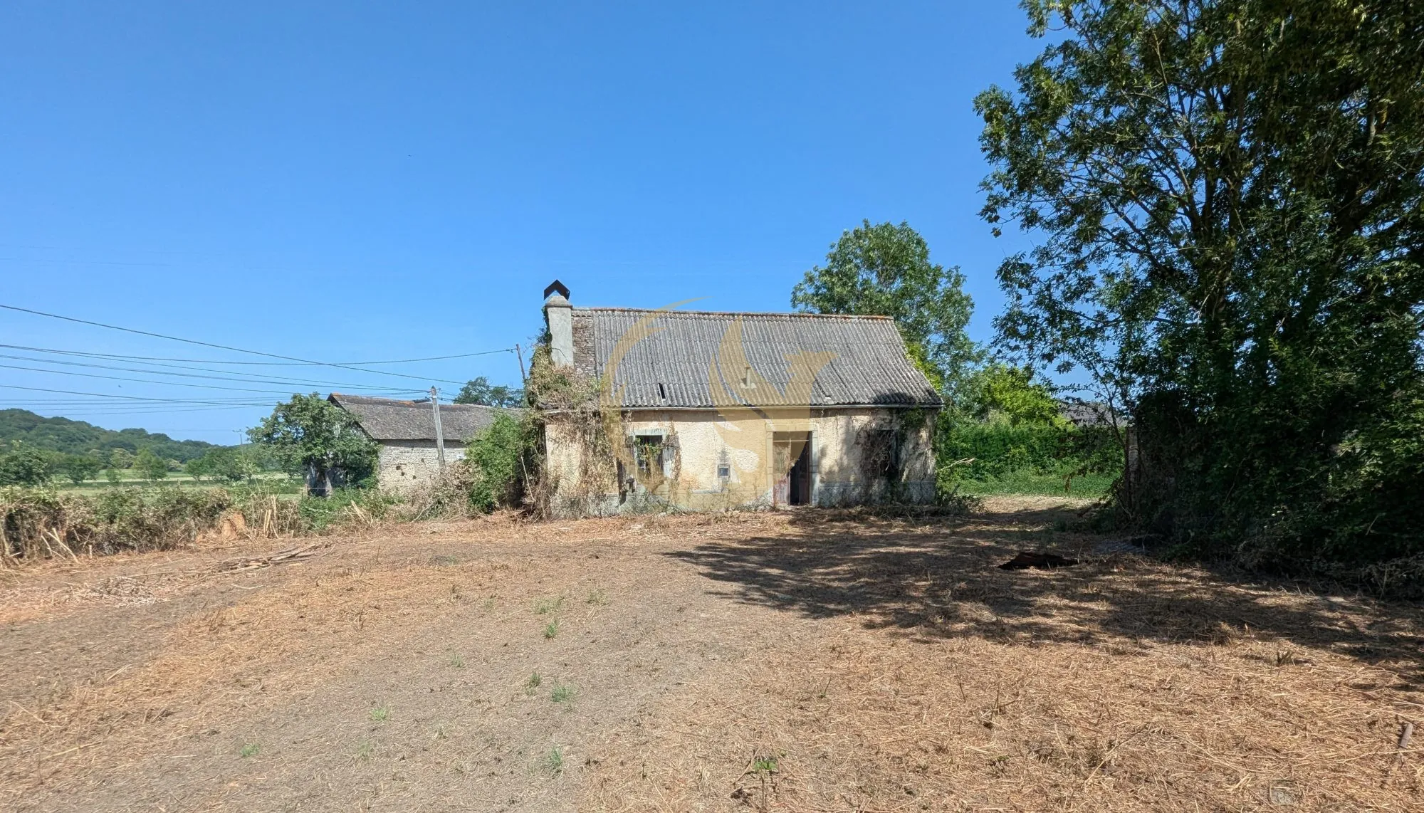 Maison béarnaise à rénover de 130 m² sur grand terrain à Soumoulou