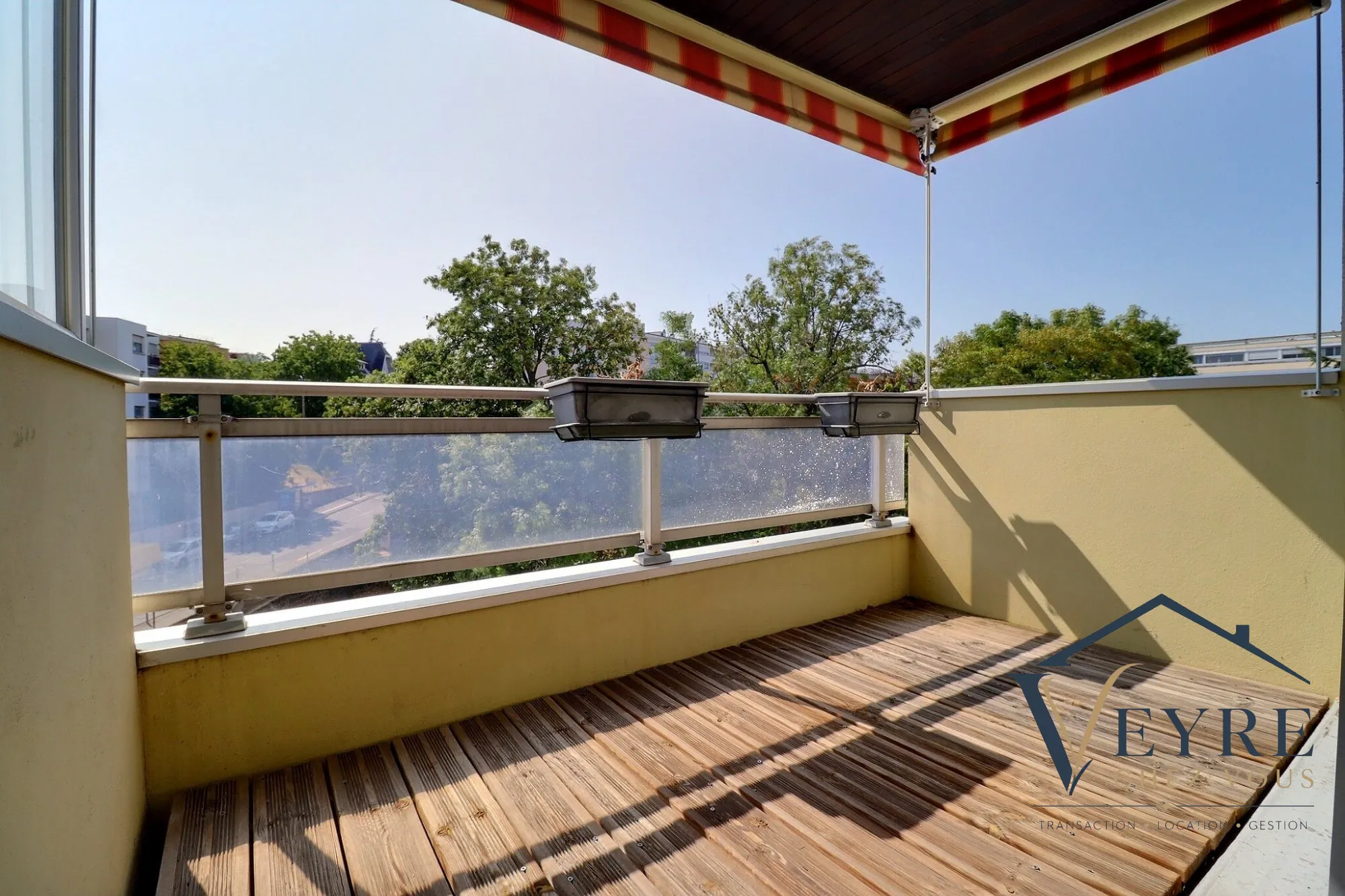 A vendre appartement T3 à Clermont-Ferrand avec garage et balcons