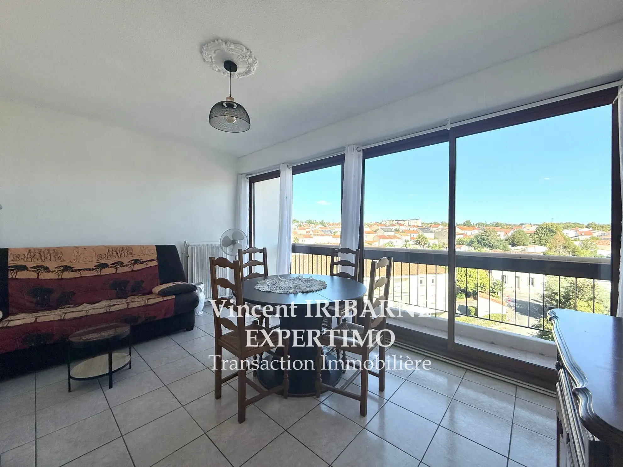 Appartements T2 à Saintes avec ascenseur et garage privé