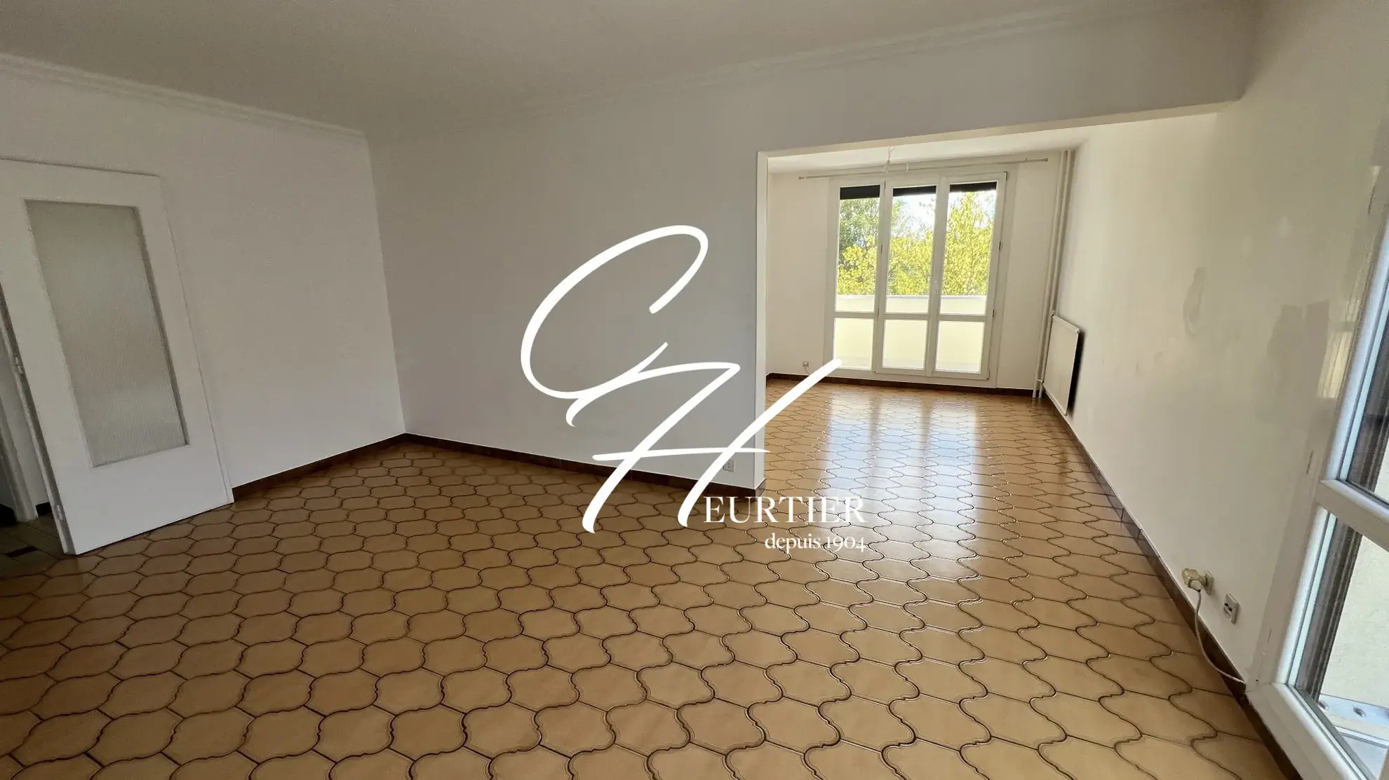 Appartement T4 de 79,29 m² avec parking à Fontaine, calme et proche commodités
