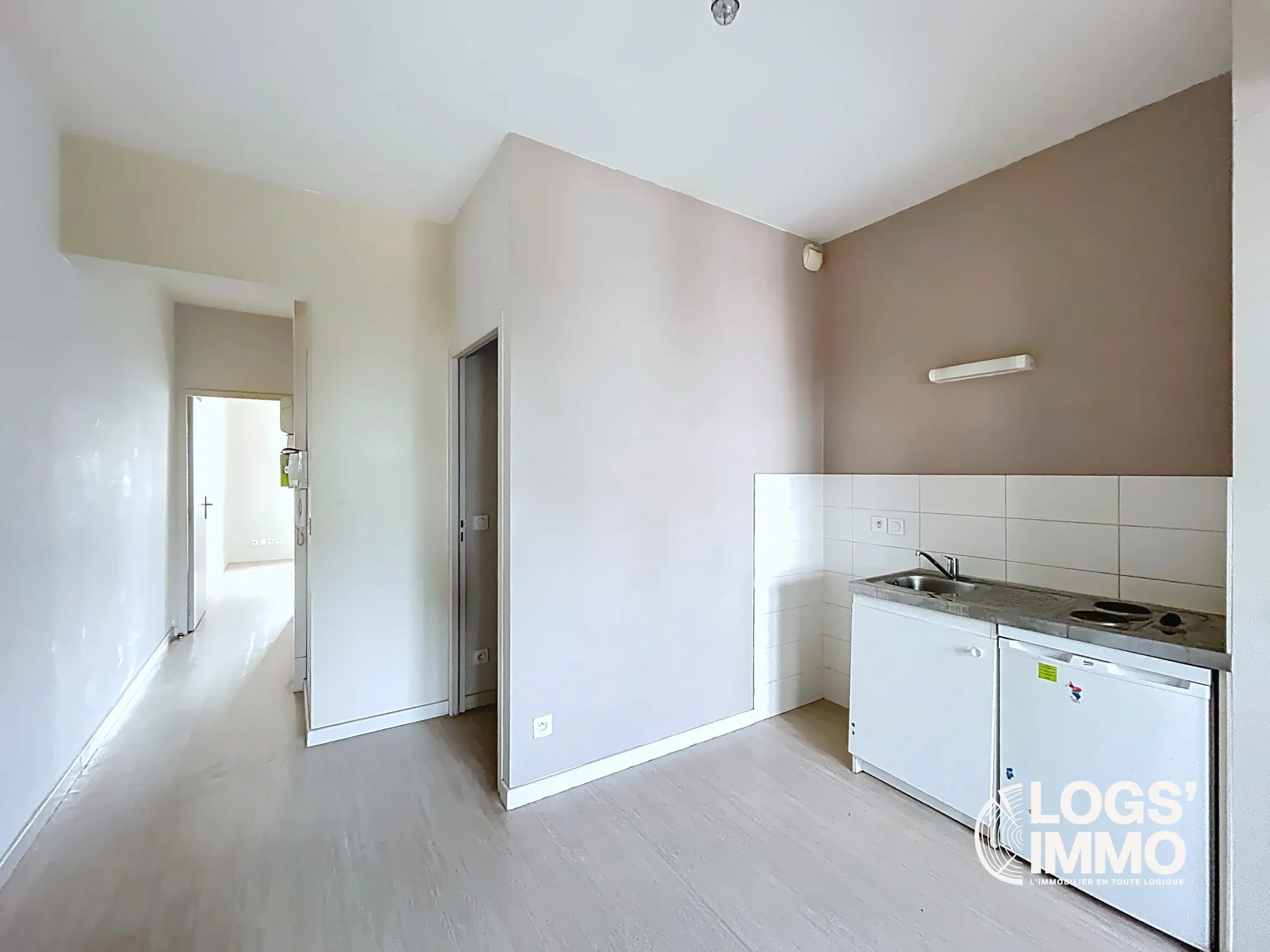 Appartement T2 à rénover de 34,75 m² à Bordeaux Bacalan, idéal investisseurs