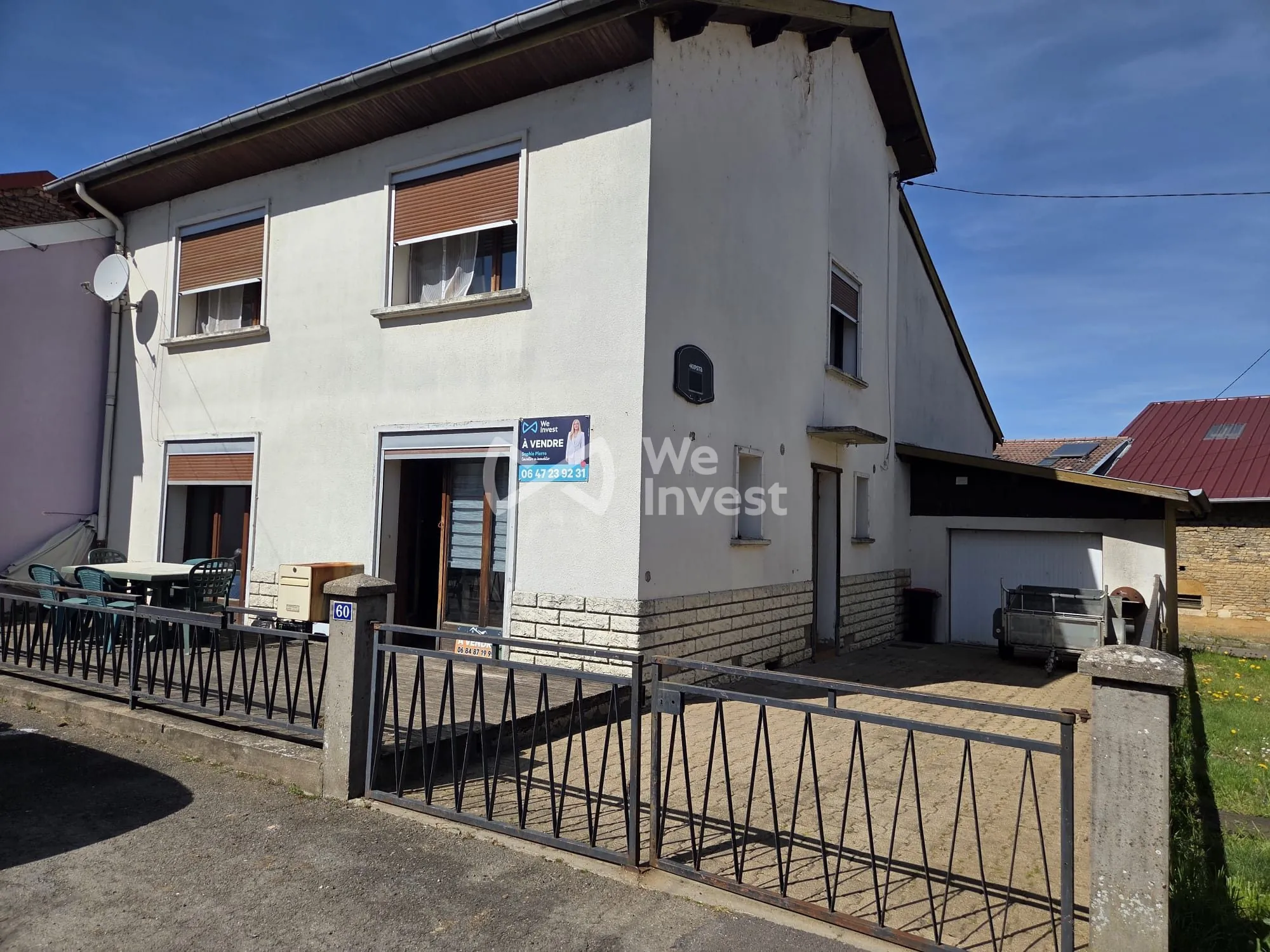 Maison spacieuse avec garage et 6 chambres à Saint-Laurent-sur-Othain