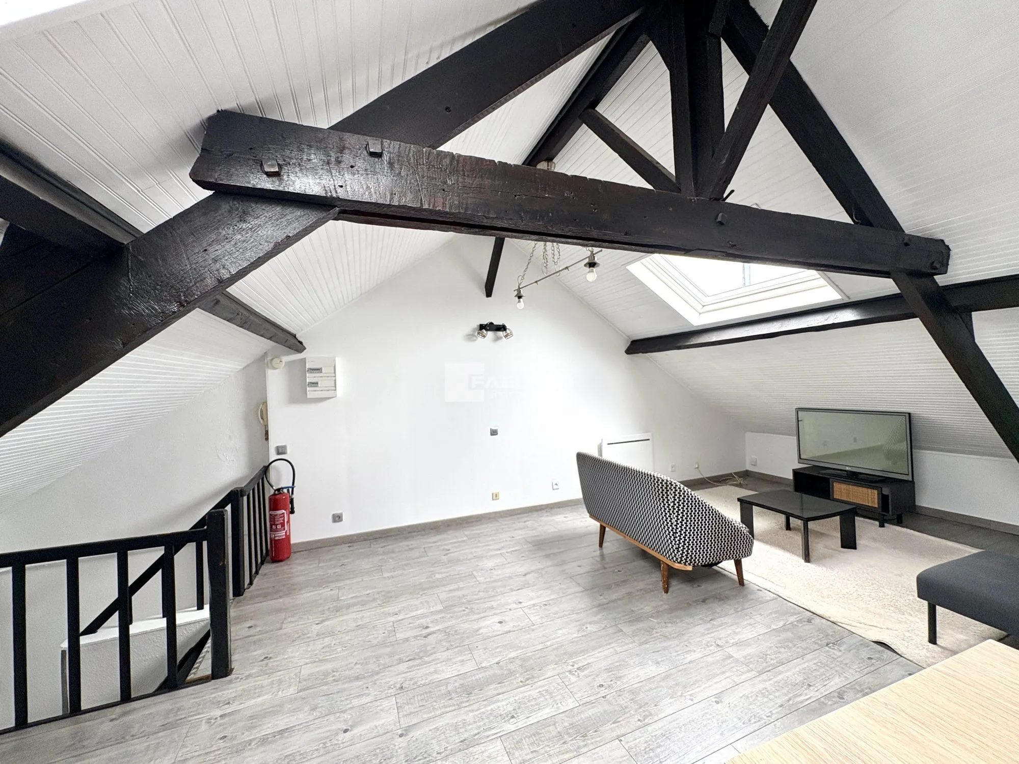 Appartement T1 bis à Lille près de la Faculté de Droit – Charme et Luminosité