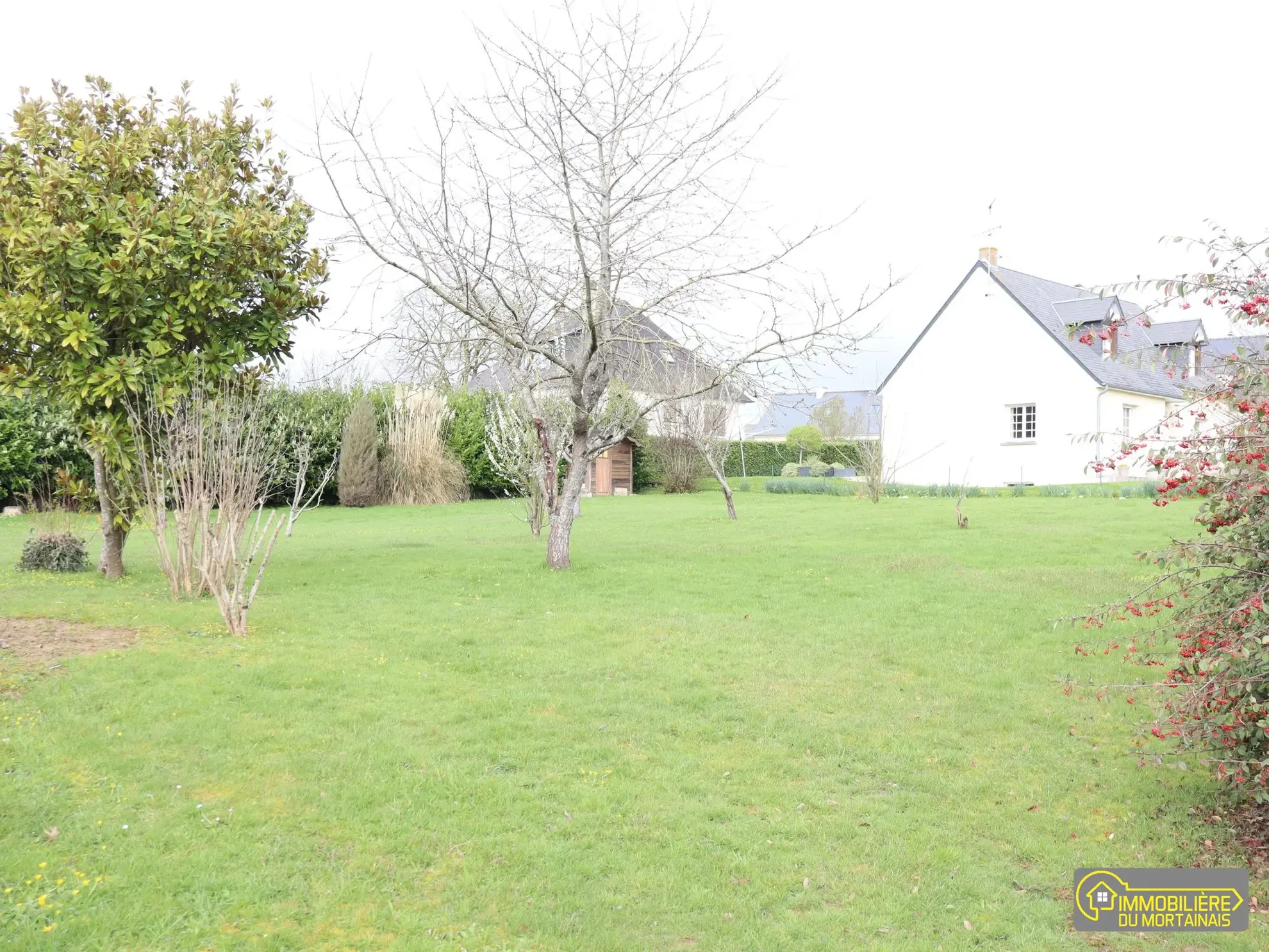Terrain à bâtir de 895 m² à vendre à Barenton, proximité réseaux