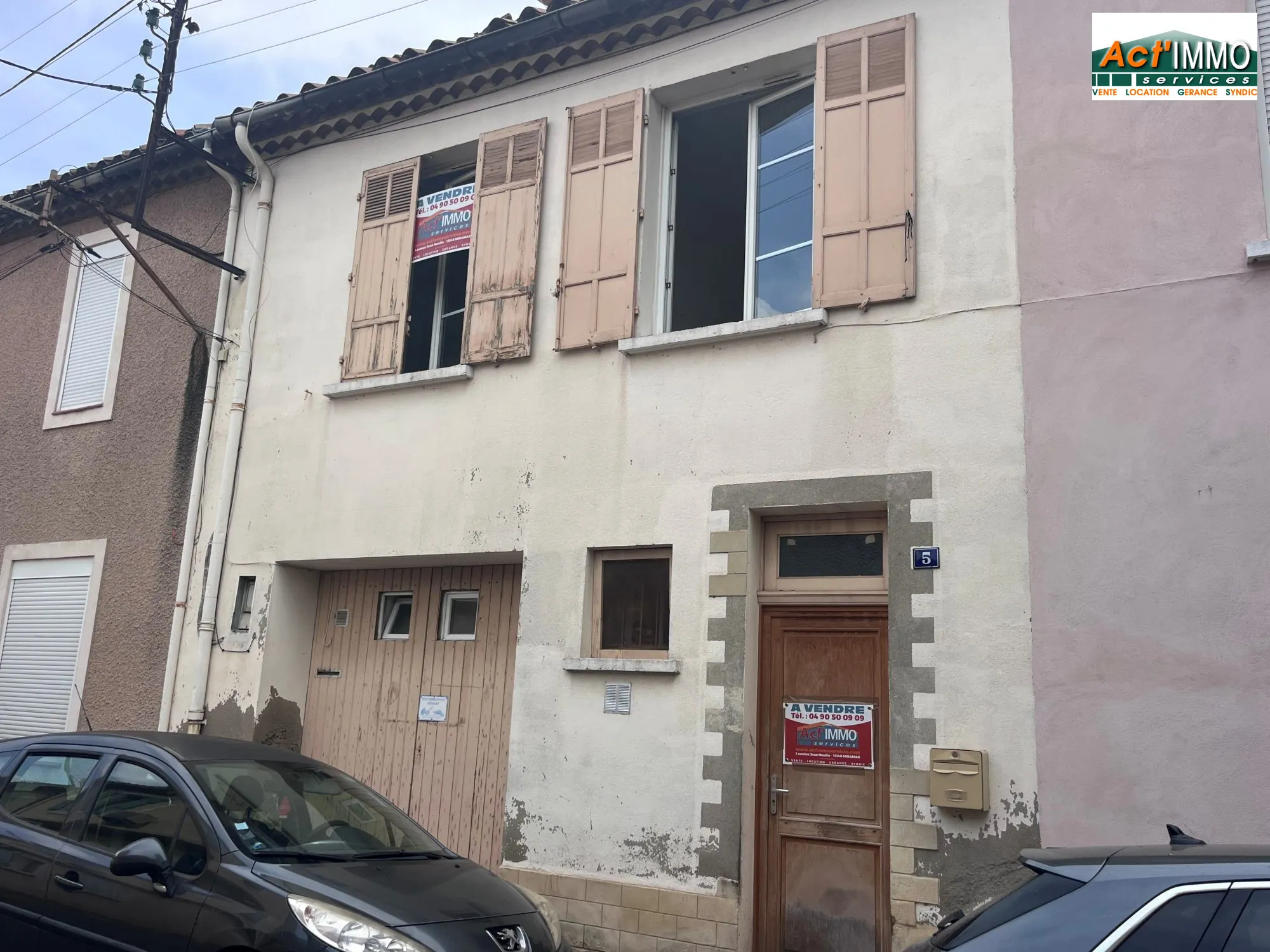 Maison de ville à rénover à Miramas avec terrasse - Proche gare