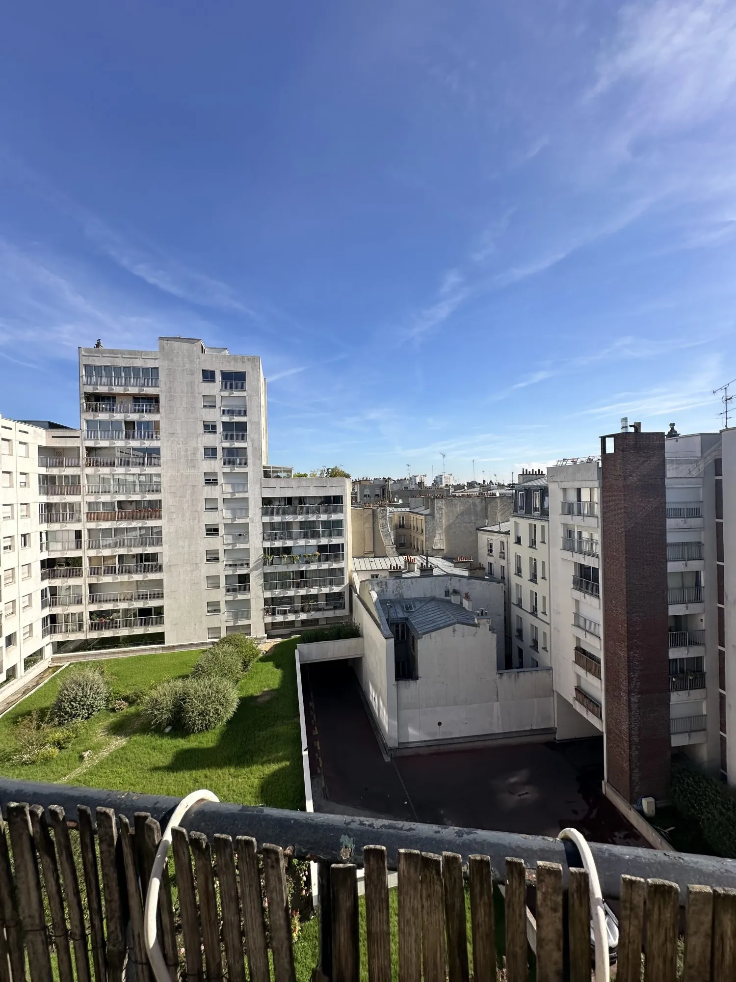 Appartement 2 pièces à Jules Joffrin, dernier étage, Paris 75018