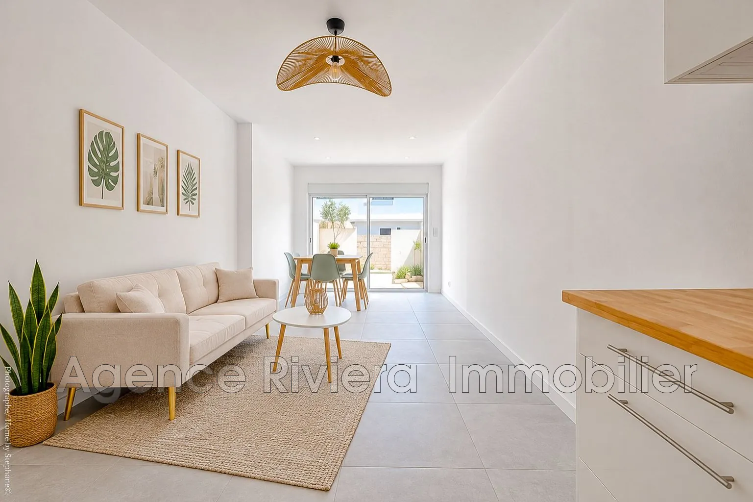 Appartement T2 en rez-de-jardin à La Ciotat avec parking privé et terrasse