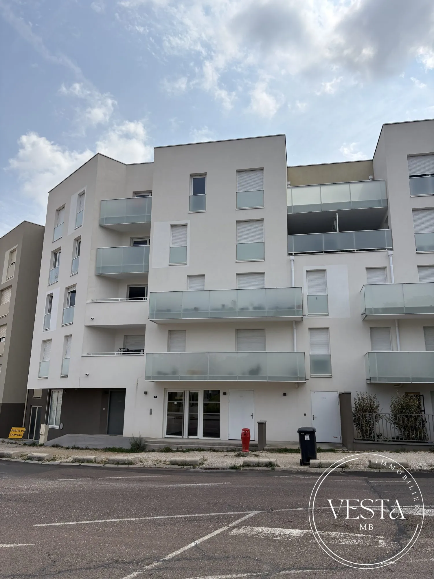 Appartement T3 à vendre à Fontaine-lès-Dijon avec parking et terrasse