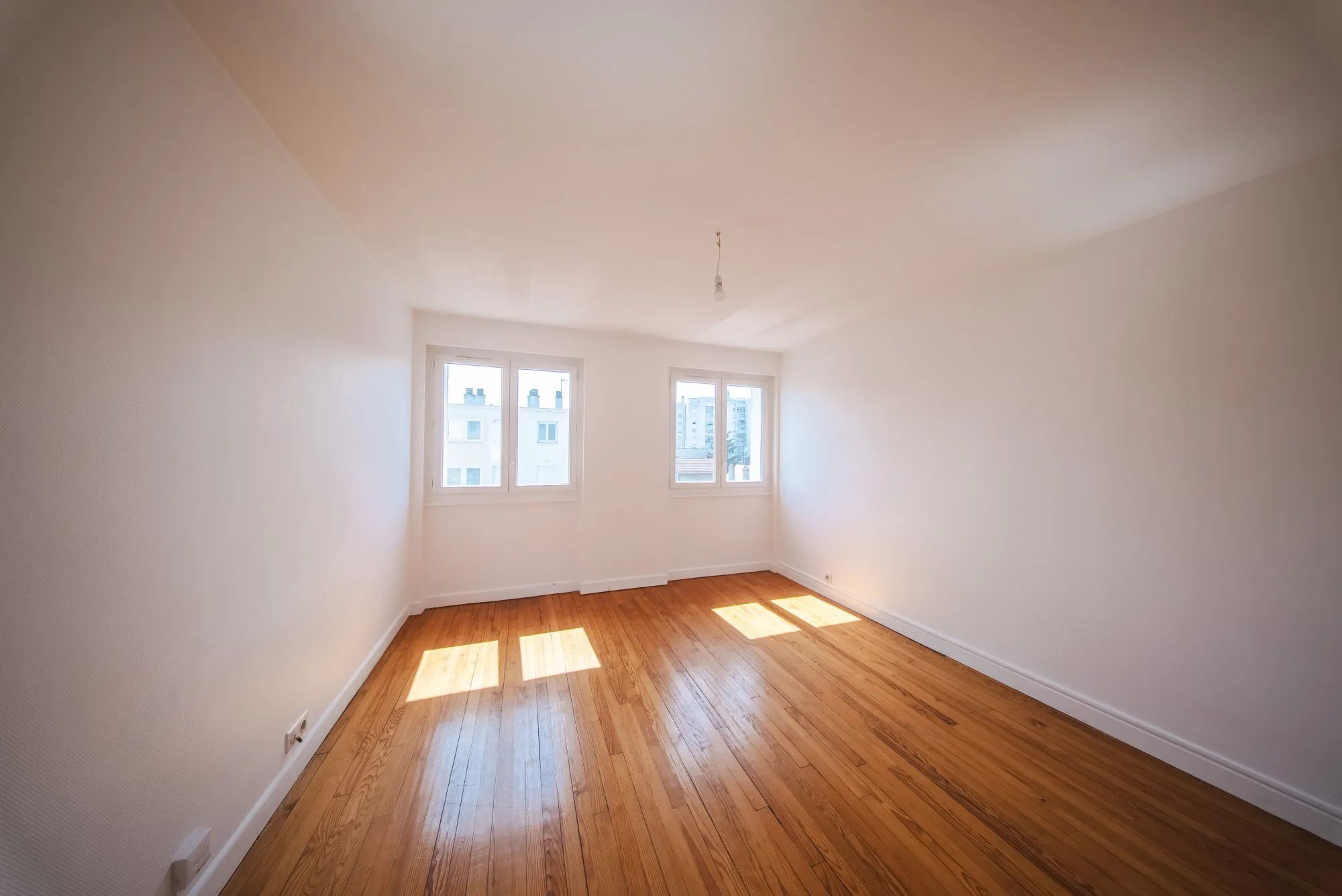 Appartement T4 lumineux avec vue dégagée à Clermont-Ferrand