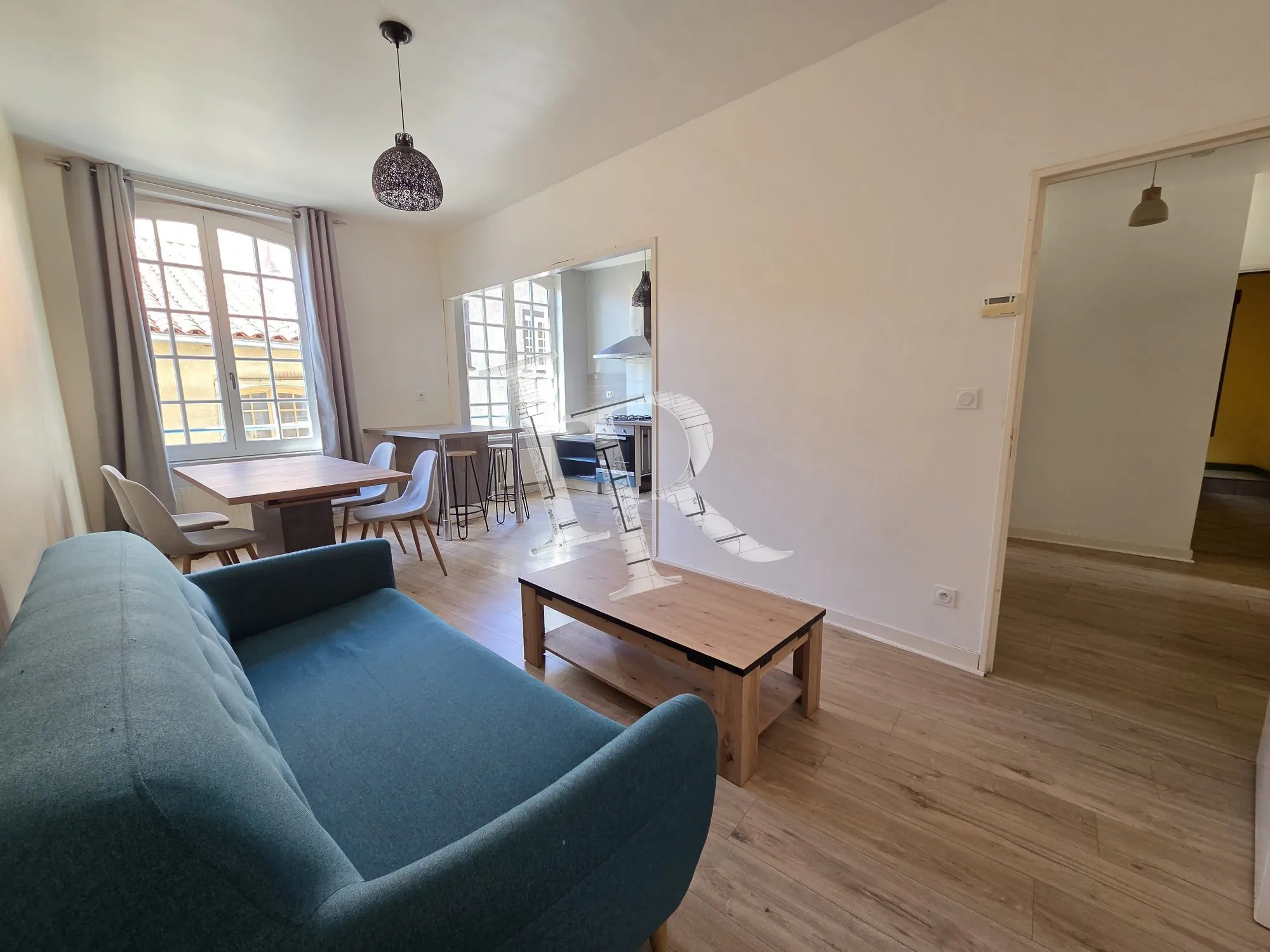 Appartement T2/3 meublé à vendre au Puy-en-Velay, centre historique