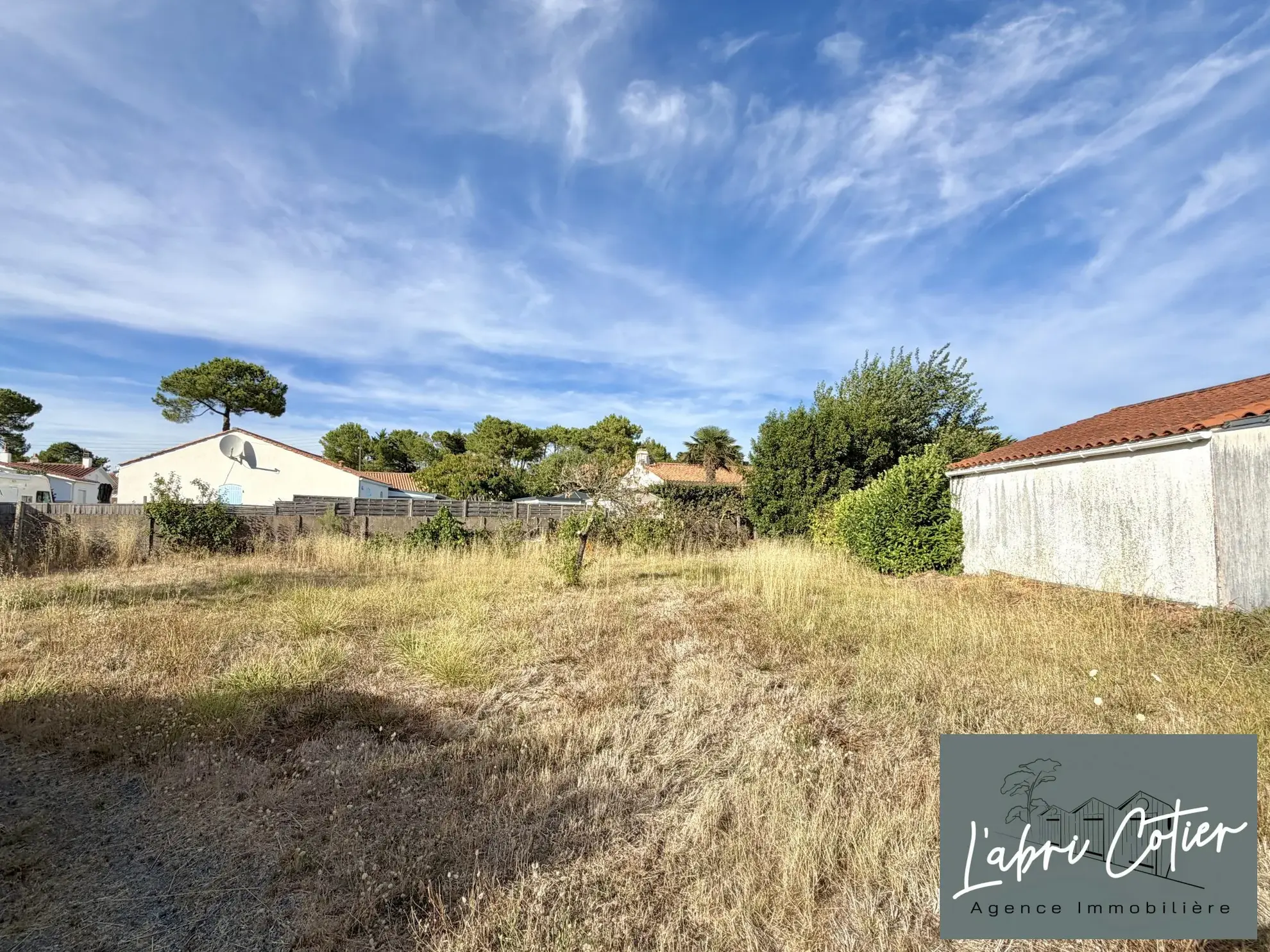 Terrain constructible de 633 m² à Saint-Jean-de-Monts, proche plage