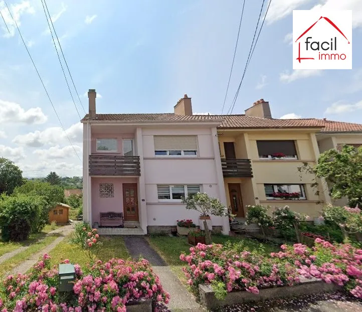 A Vendre Maison mitoyenne à Sarrebourg avec garage et terrasse