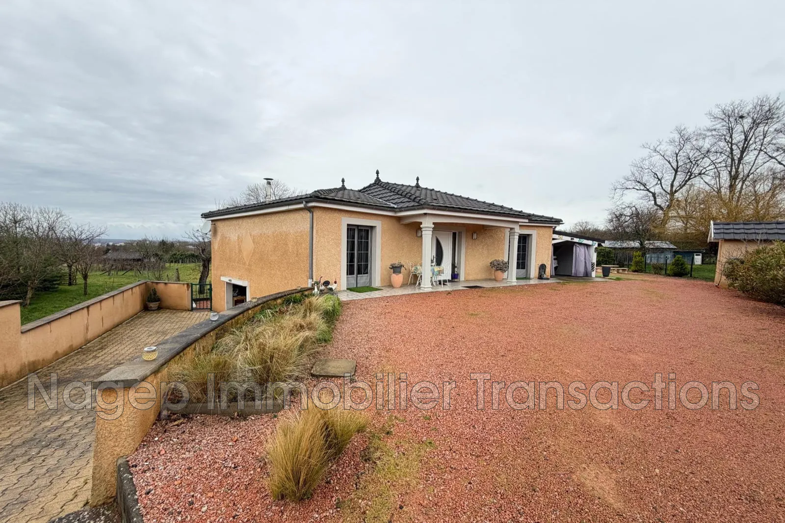 Vente maison 95 m² avec piscine et jacuzzi à Cusset - Proche Vichy