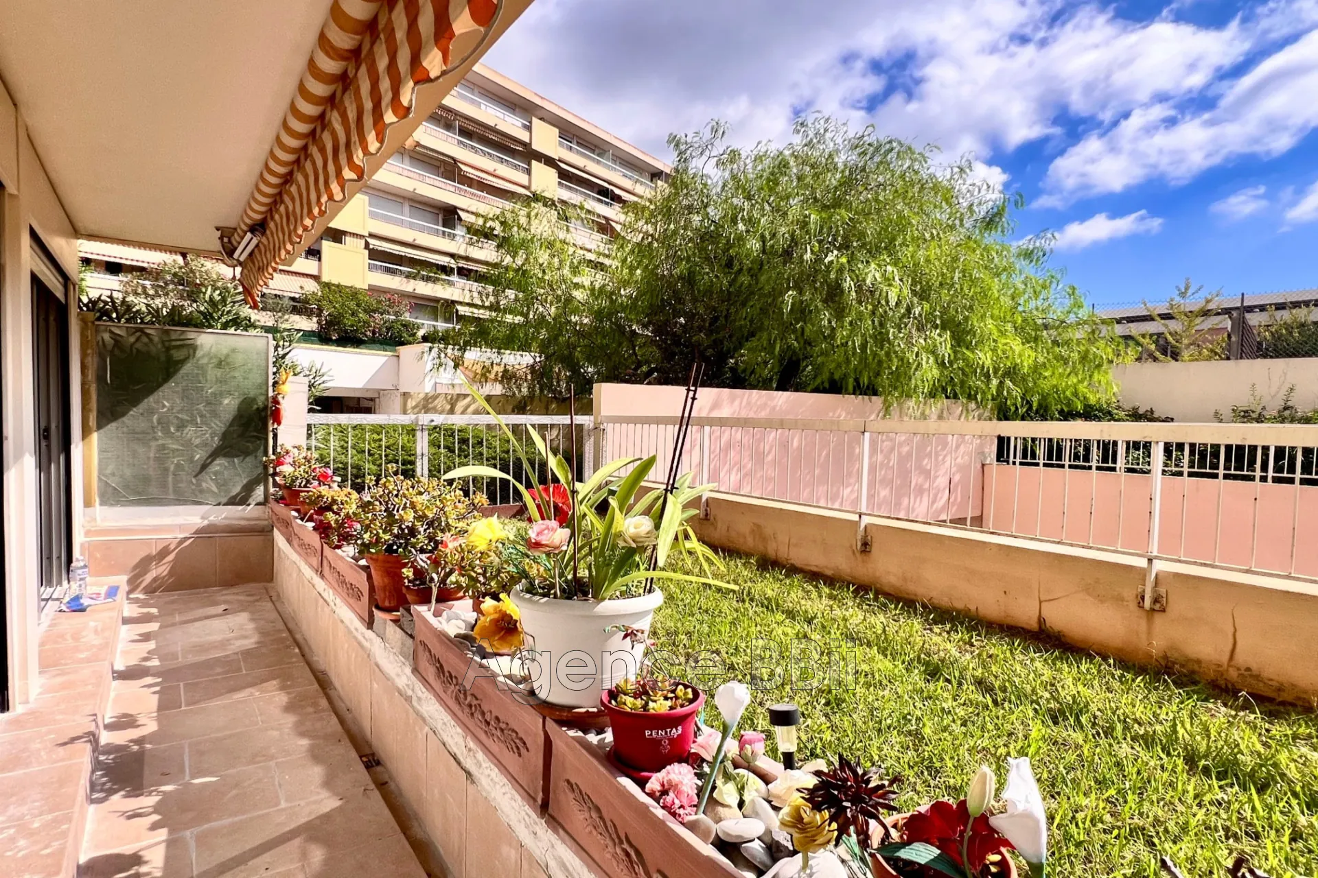 à vendre appartement 3 pièces à Nice Saint-Roch, 69 m² avec balcon et garage