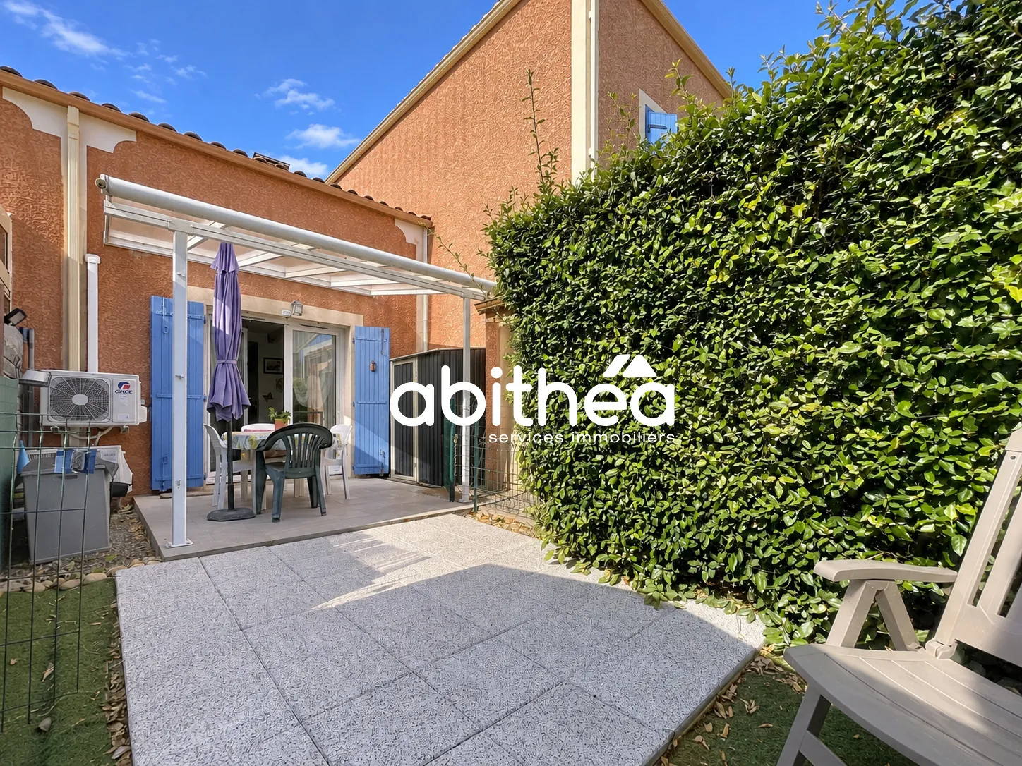 Maison duplex avec jardin, piscine et stationnement à Béziers