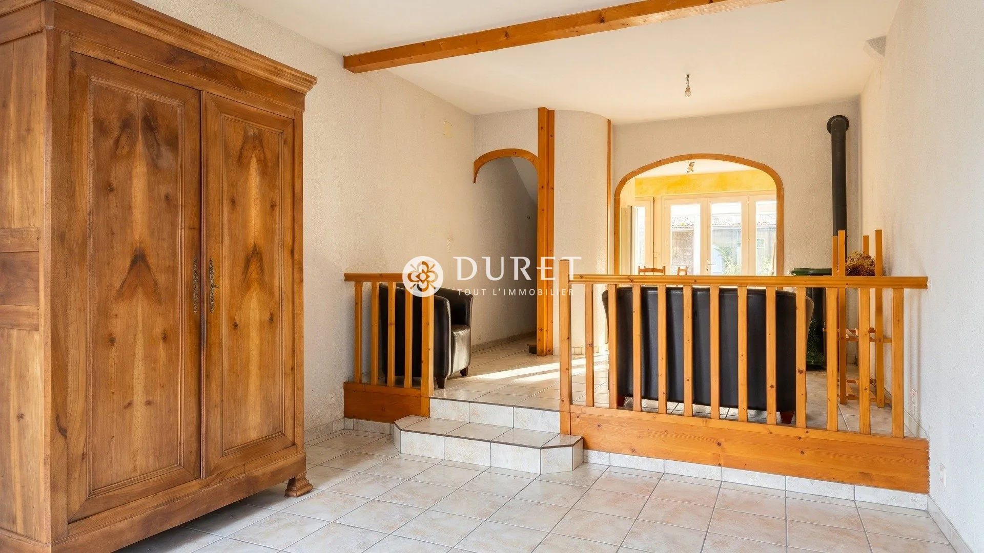 Maison ancienne à vendre au cœur du Pallet avec garage et potentiel d'évolution