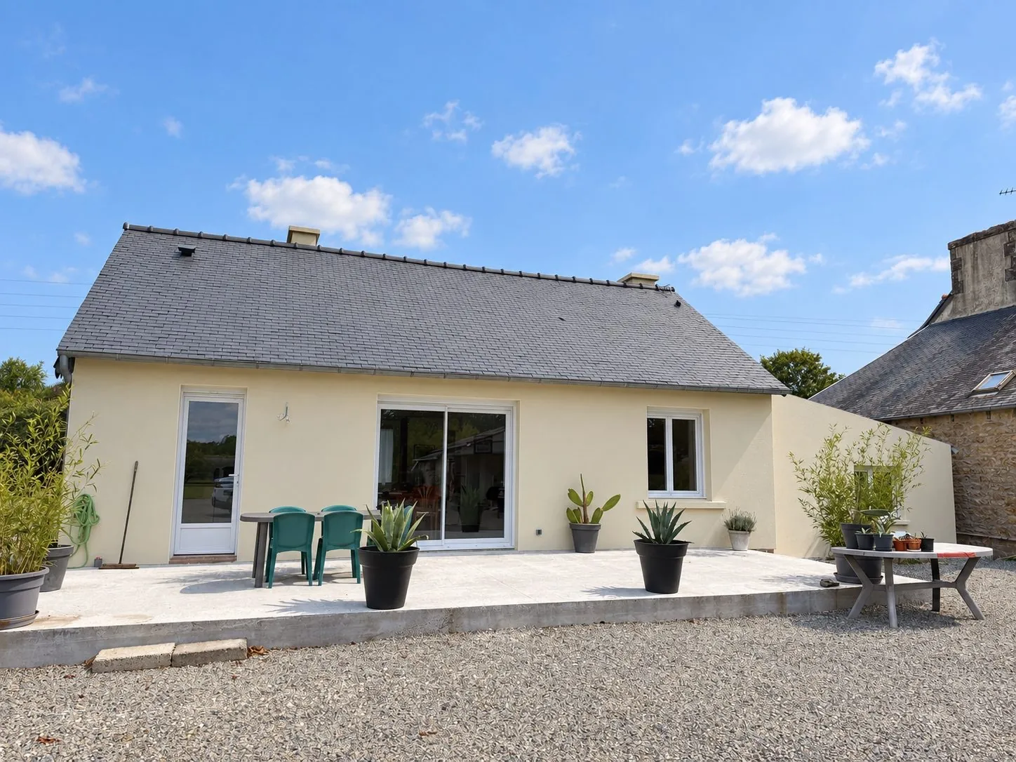 Maison à Louargat avec terrain constructible et performance énergétique B