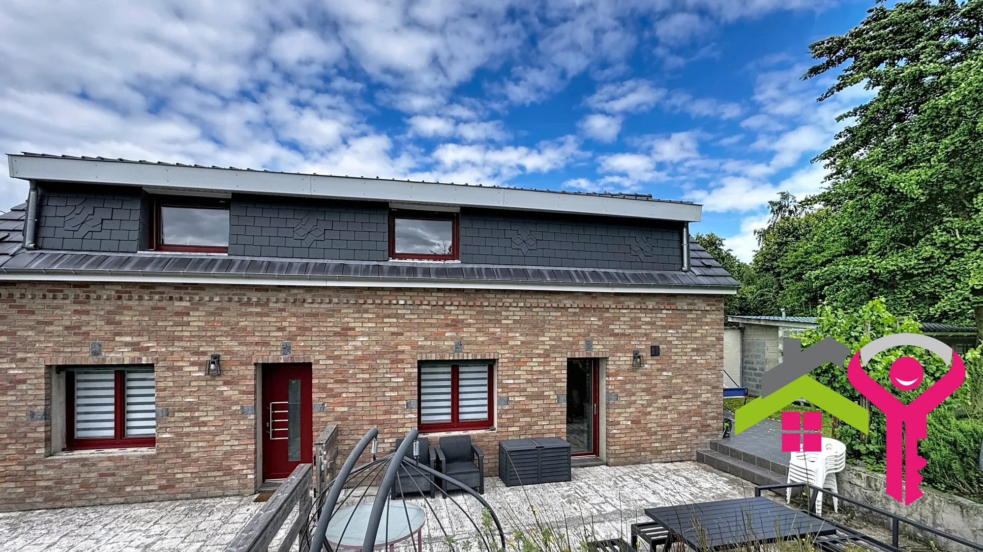 Maison individuelle rénovée avec 3 chambres, terrasse et jardin à Saint-Waast