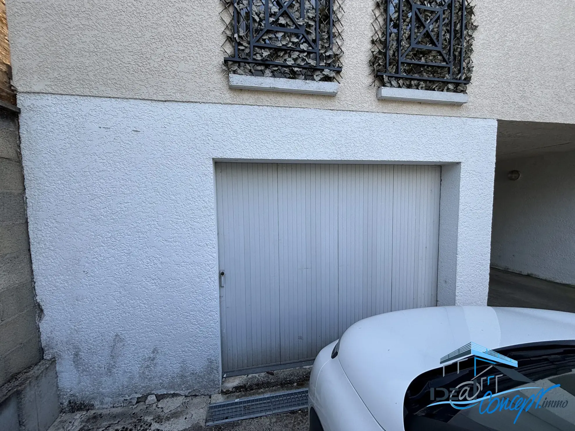 Box à vendre au centre de Lardy, emplacement recherché sur la Grande Rue