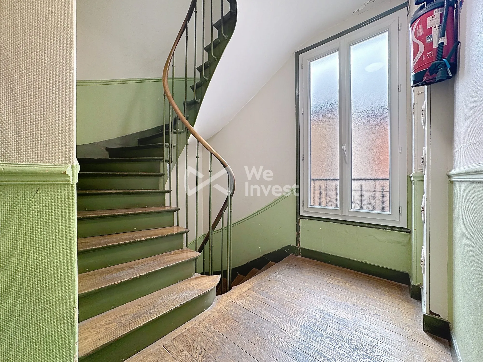 Appartement T2 rénové en centre-ville de Colombes avec cave 