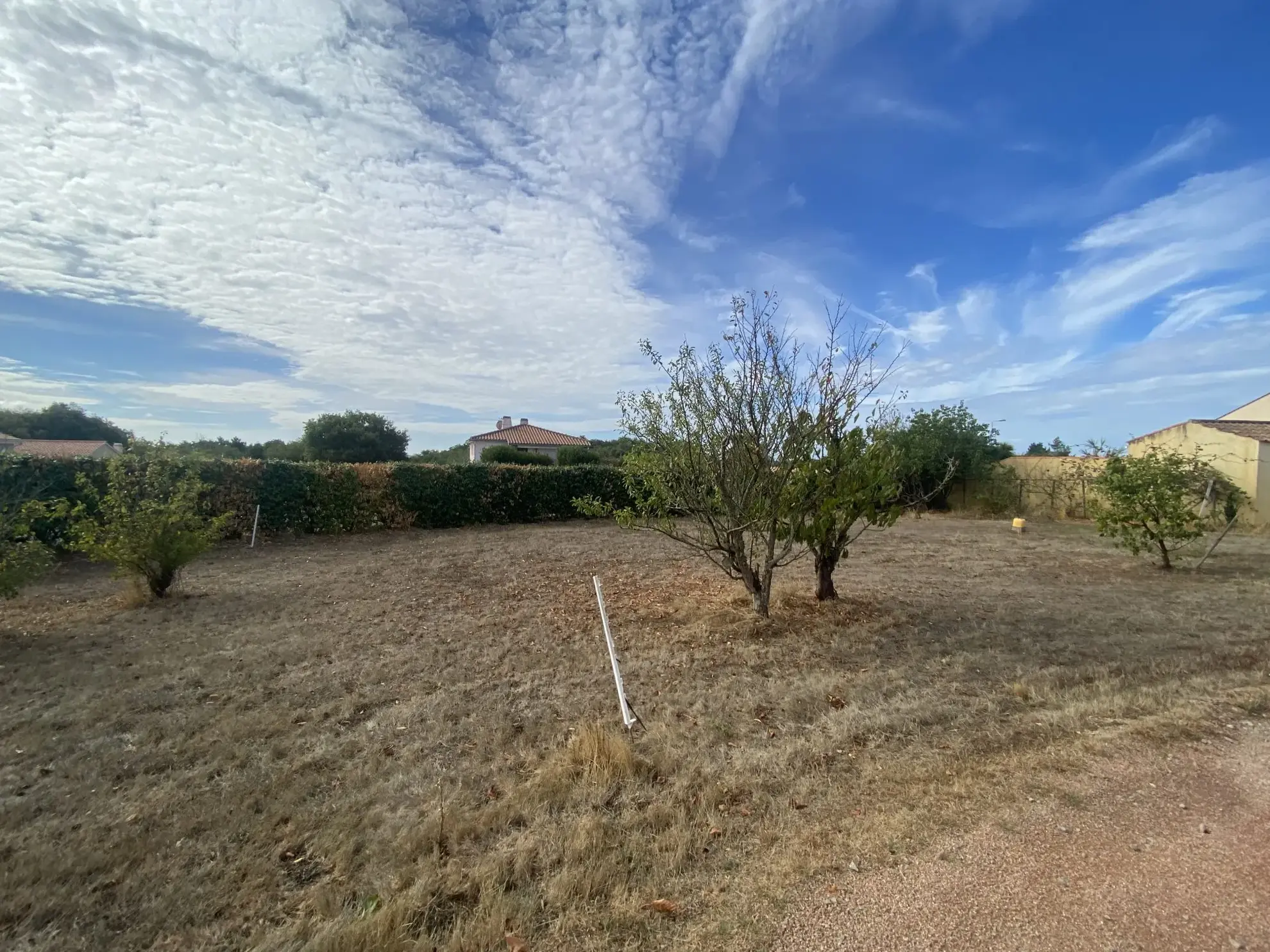 Terrain à vendre à Brem-sur-Mer – Opportunité de 500 m² non viabilisé