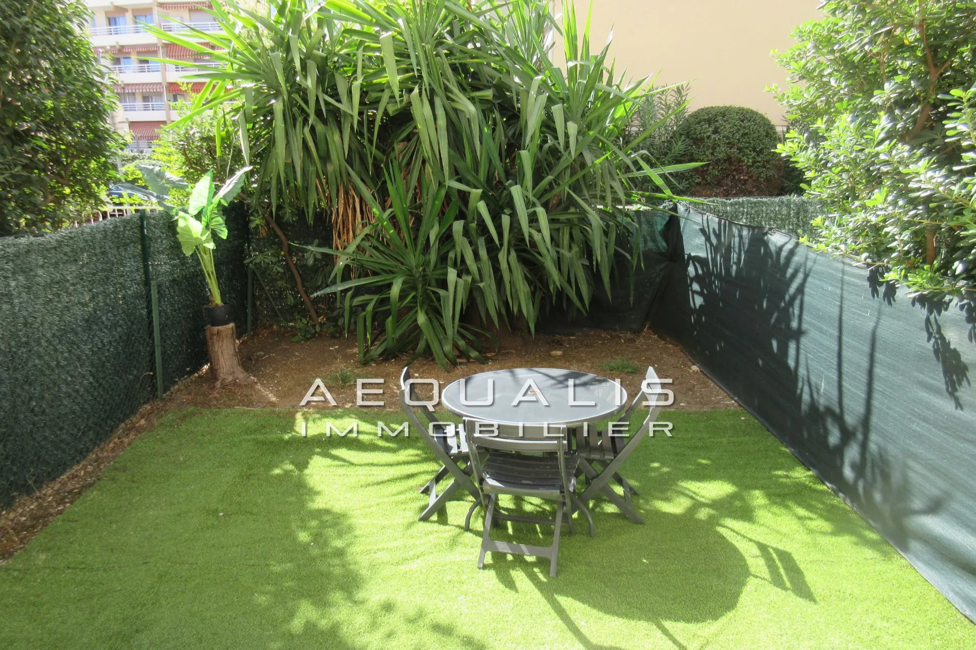 Studio en rez-de-jardin à Cagnes-sur-Mer avec jardin, proche mer et hippodrome