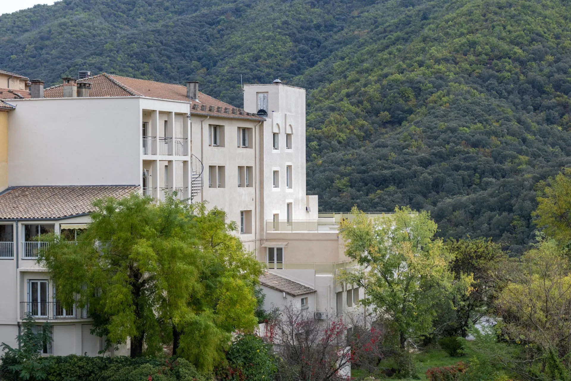 Appartement T3 rénové avec terrasse et vue panoramique à Notre Dame de La Rouvière