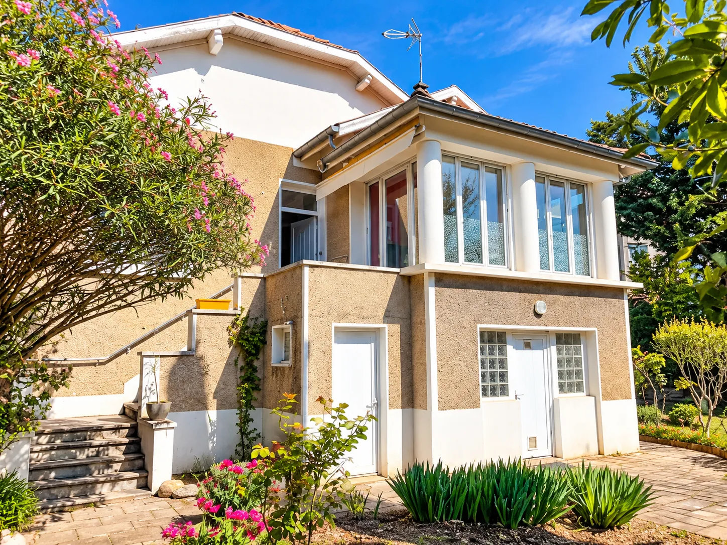 Maison de caractère de 150 m² avec jardin proche gare à Romans-sur-Isère