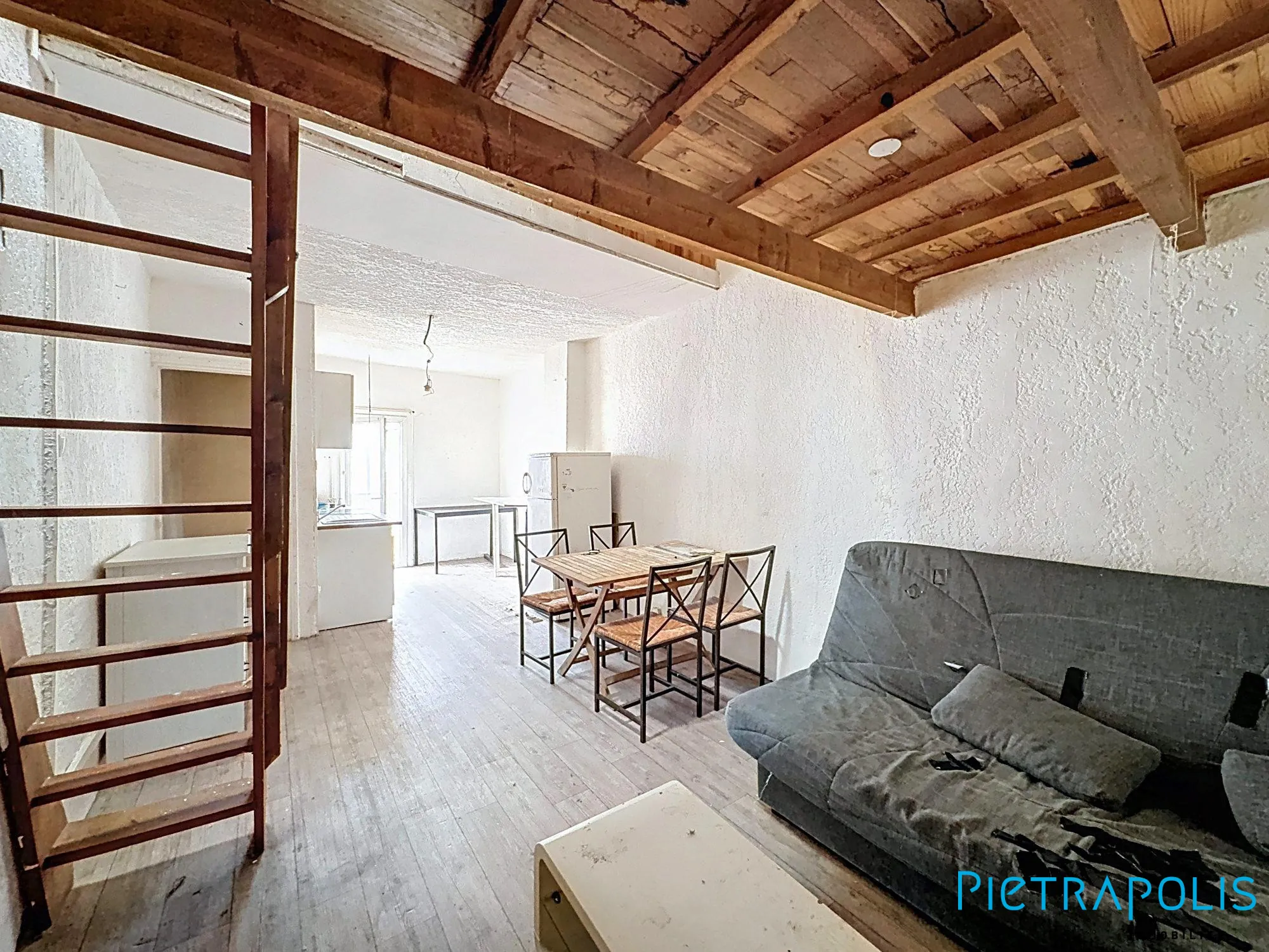 Charmant appartement duplex T2 avec mezzanine à Sète, Quartier Haut