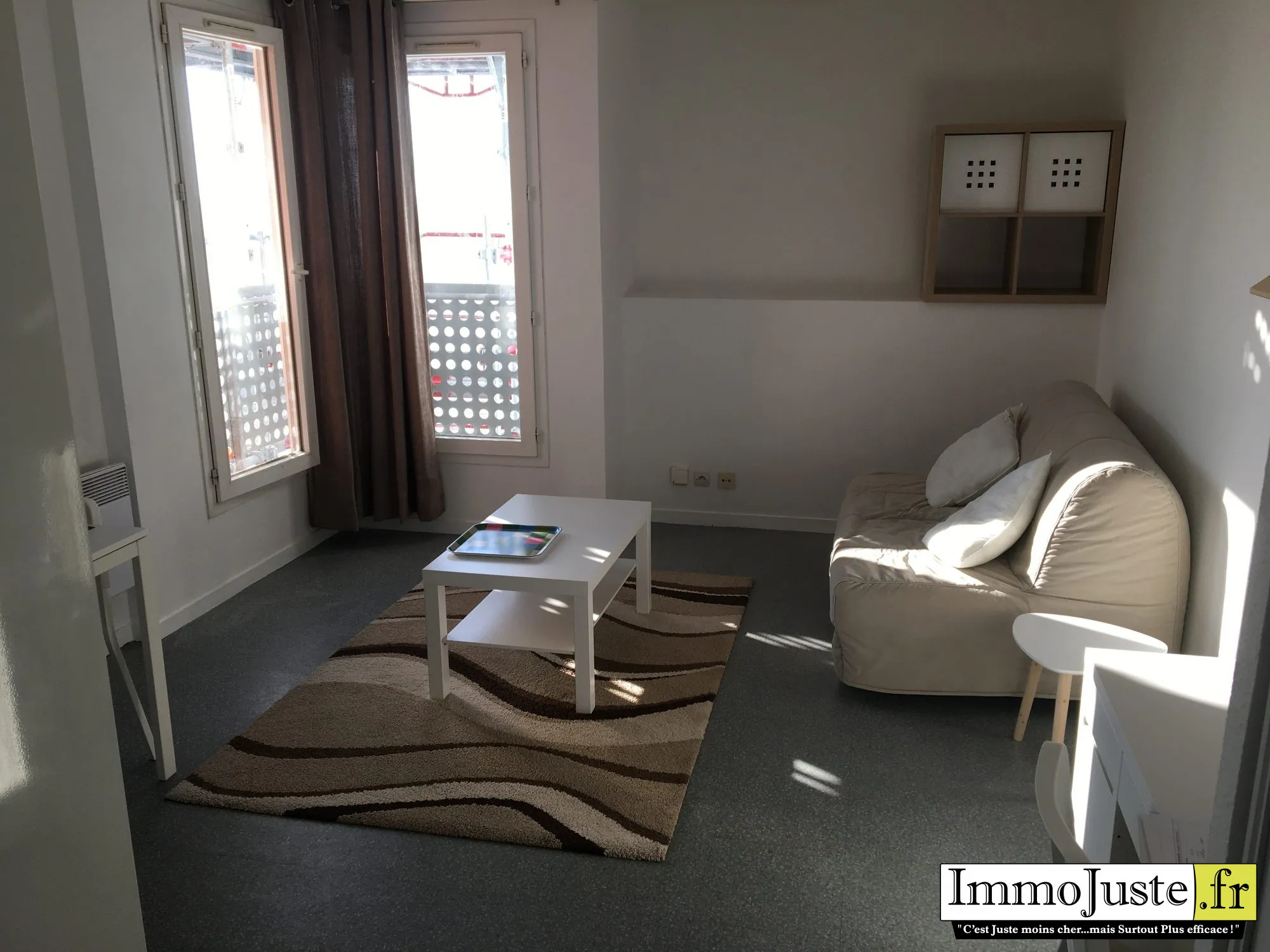 Studio à Élancourt de 20,93 m² avec location en cours, idéal investissement
