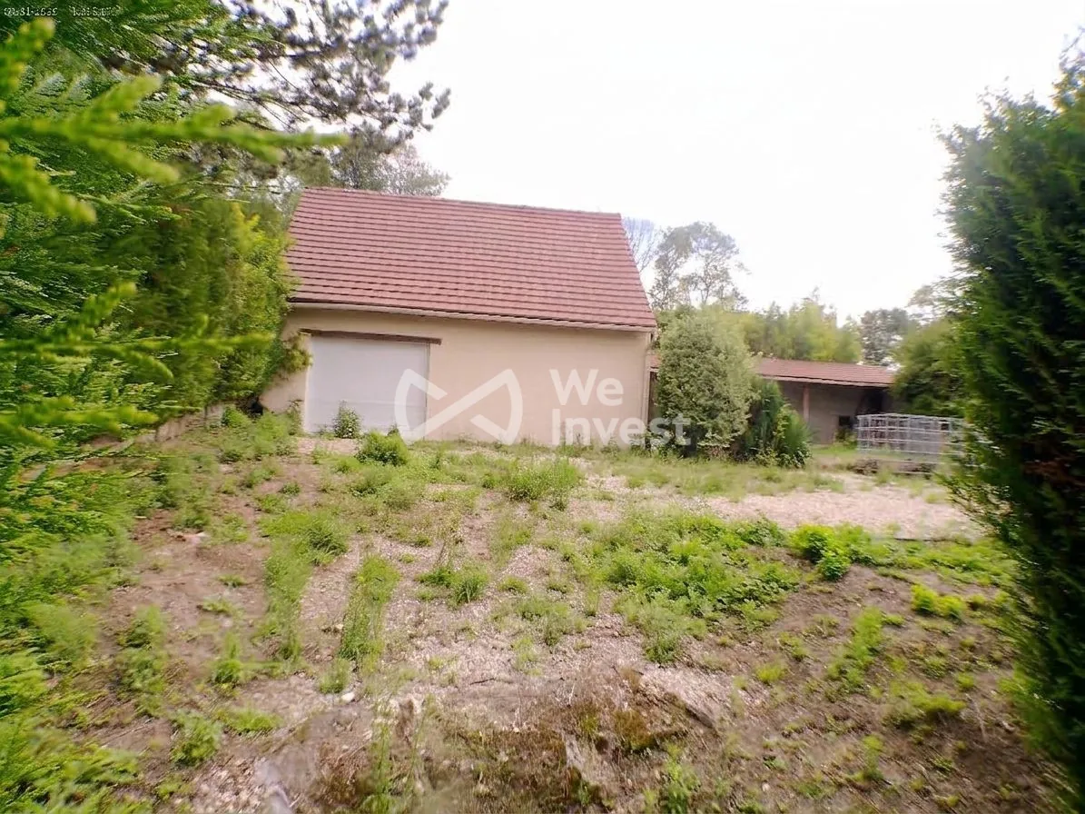 Atelier sécurisé de stationnement à Trie-la-Ville – Idéal stockage et protection